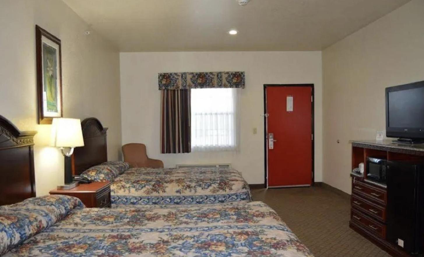HiWay Inn Express Kiowa Hwy 69 view 3