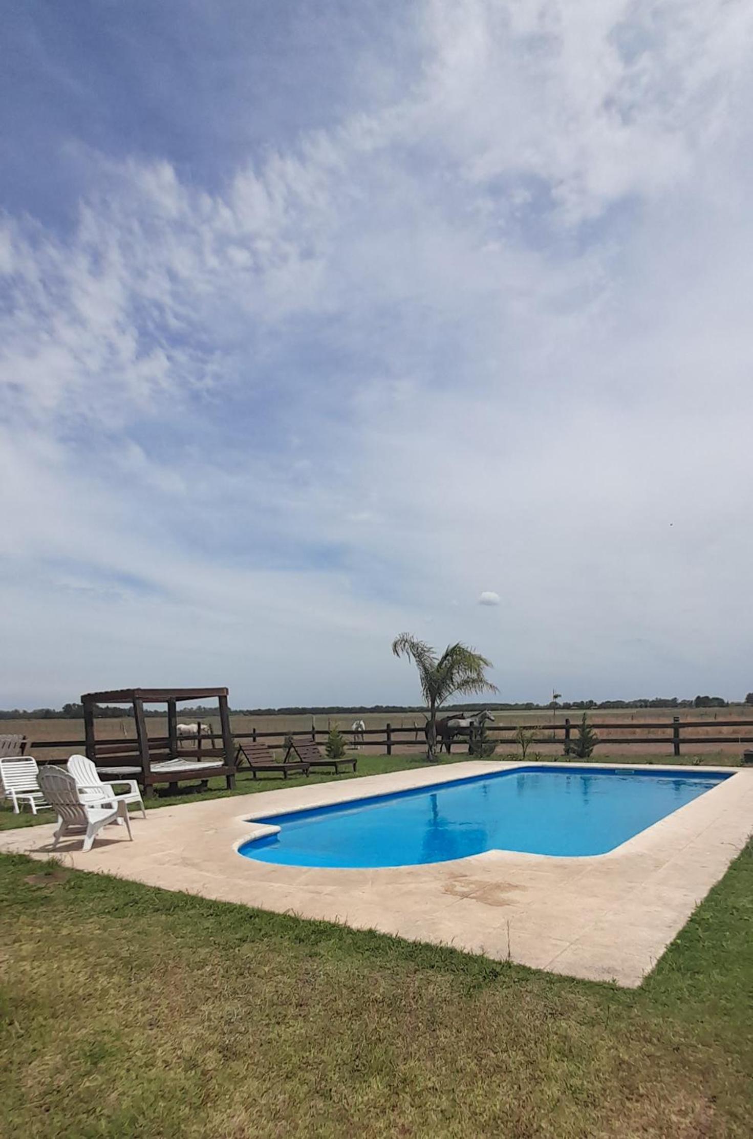 Cabañas El Encuentro Lobos