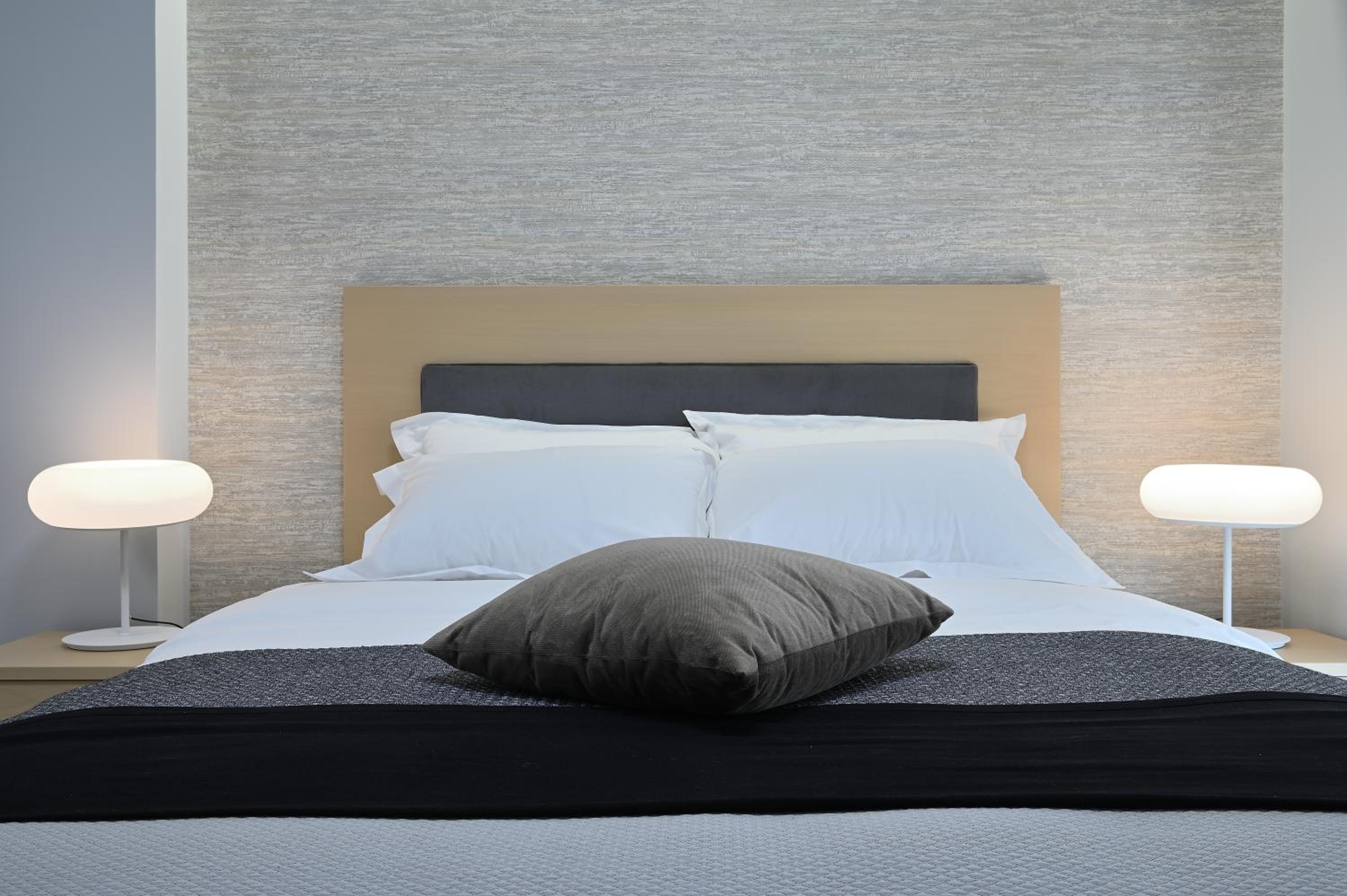 The Lop Athens Holidays Luxury Suites