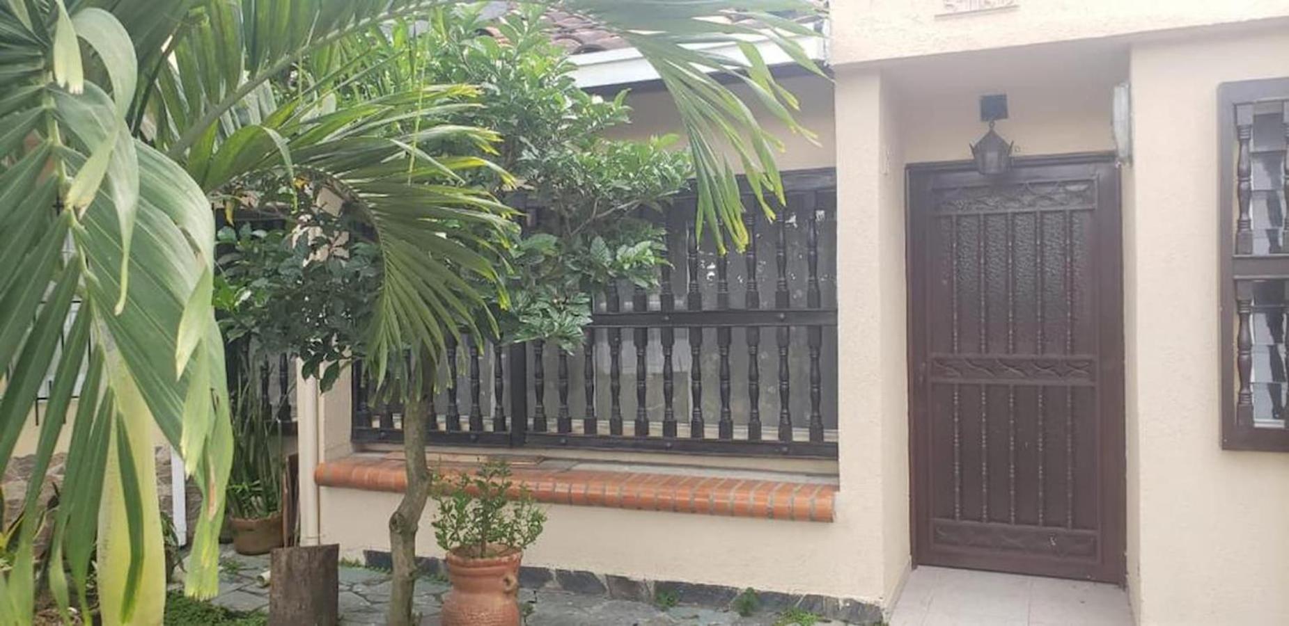 CASA GRANDE PRIVADA