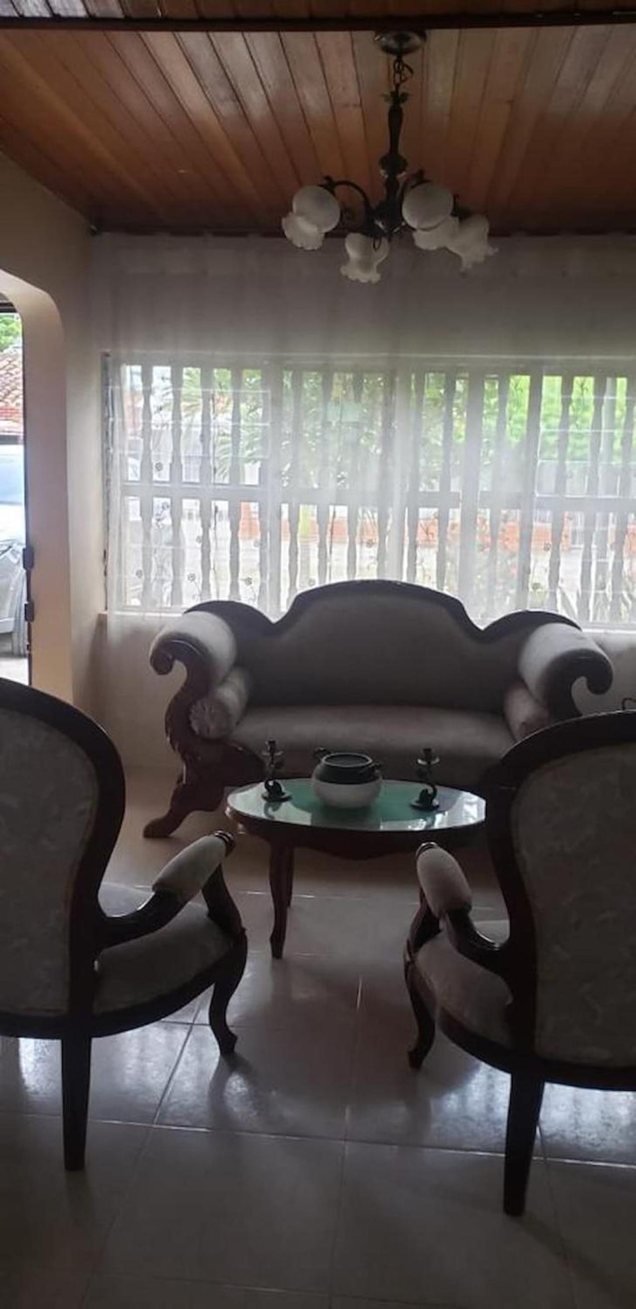 CASA GRANDE PRIVADA