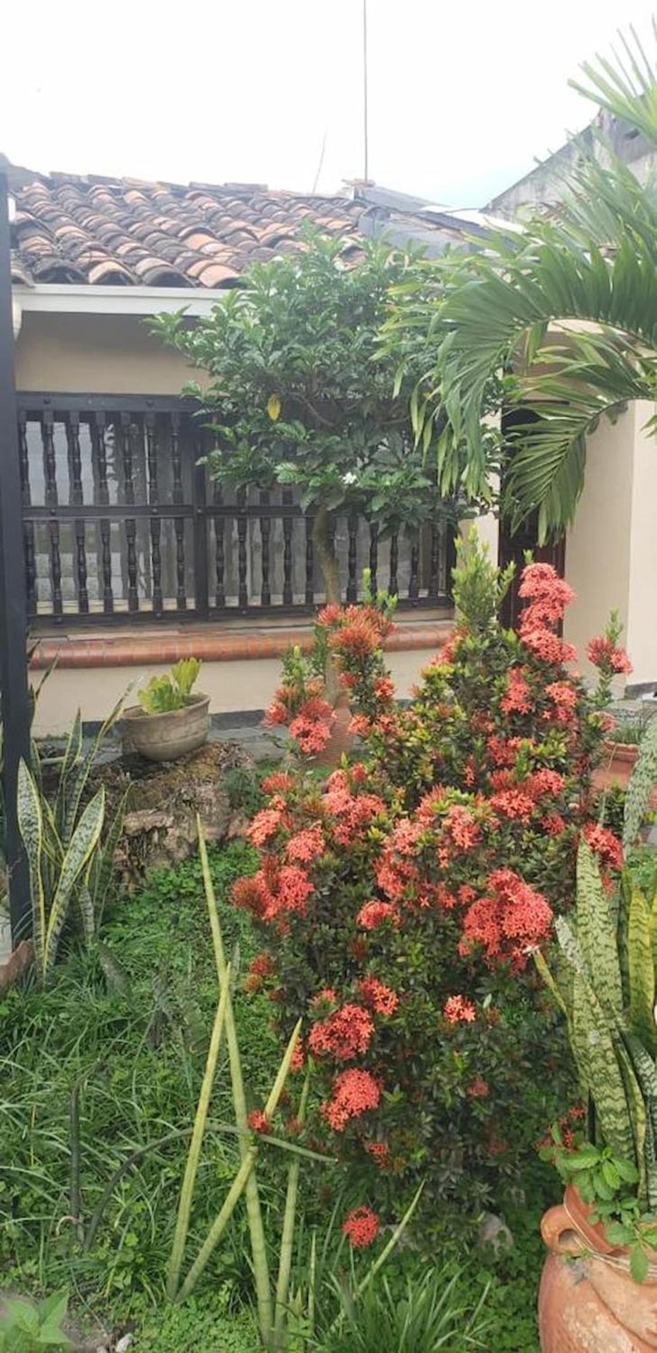 CASA GRANDE PRIVADA