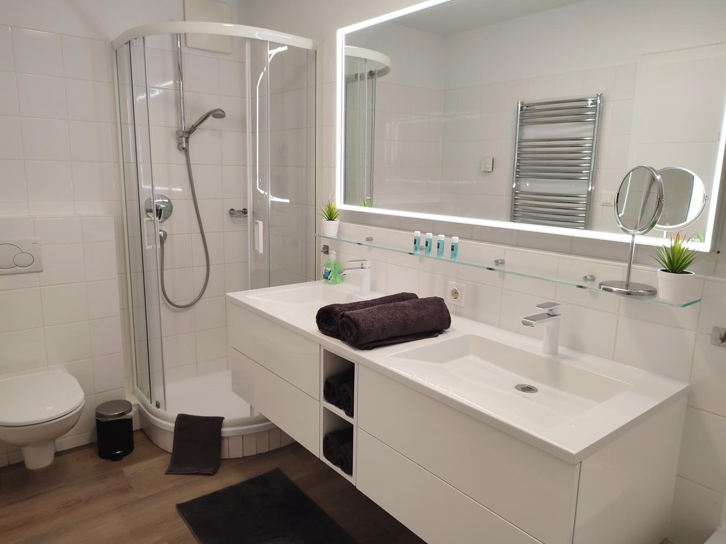 Modern Mountain Apartment - free parking & sauna
