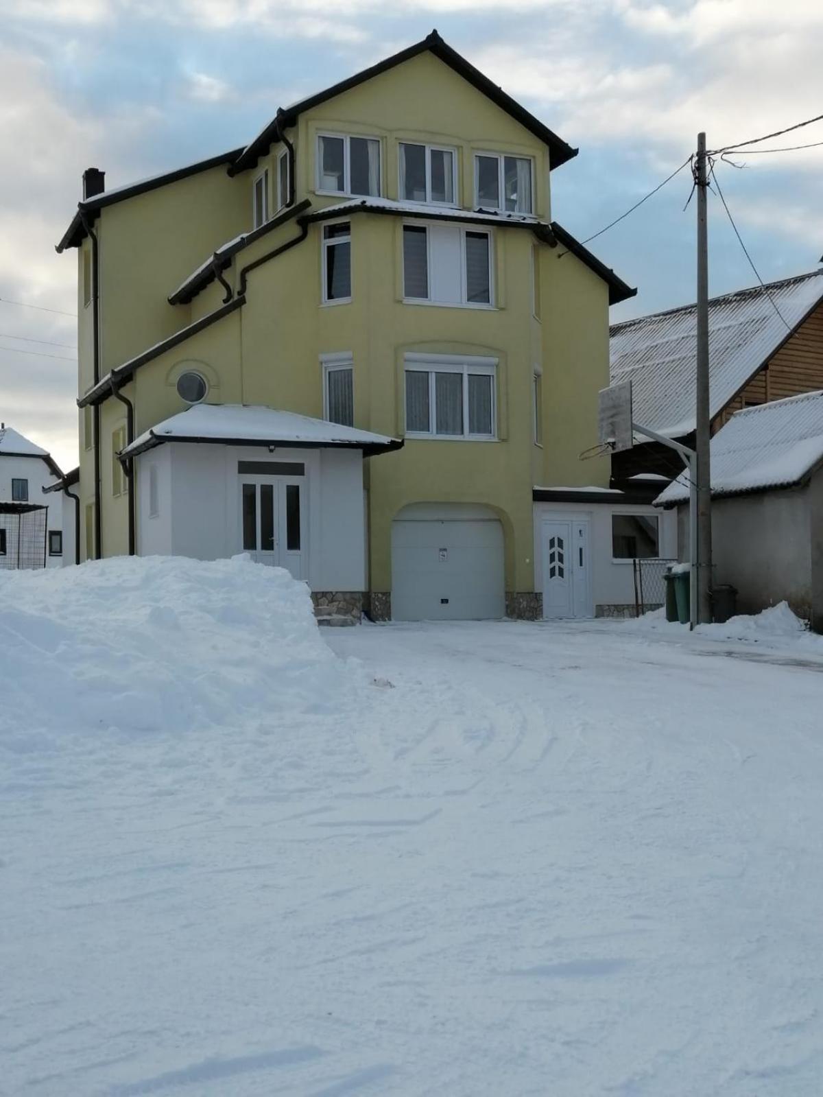 Apartman LELI