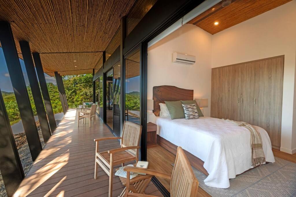 Casa La Reina, Private Jungle Villa view 2