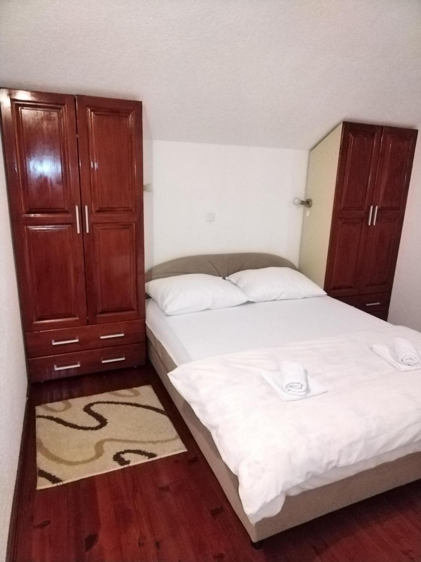 Apartman LELI