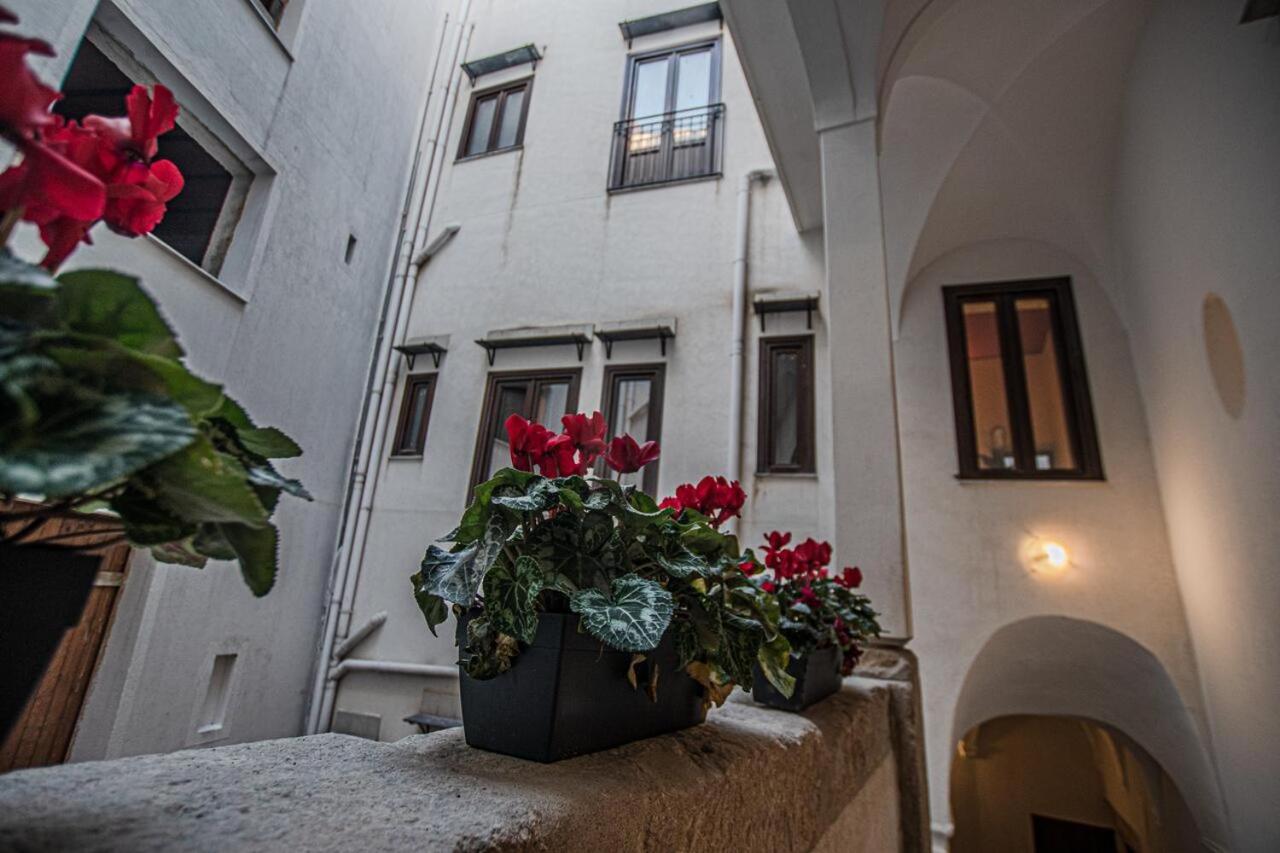 Sant'Andrea - Luxury Rooms in Vucciria view 2