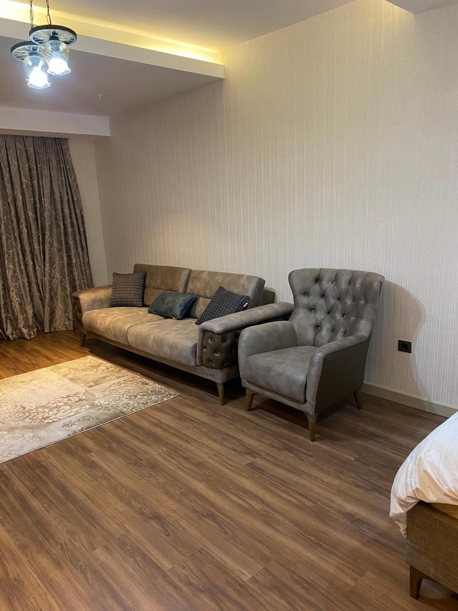 Low Price Luxury Apartment Perfect for An Amazing stay