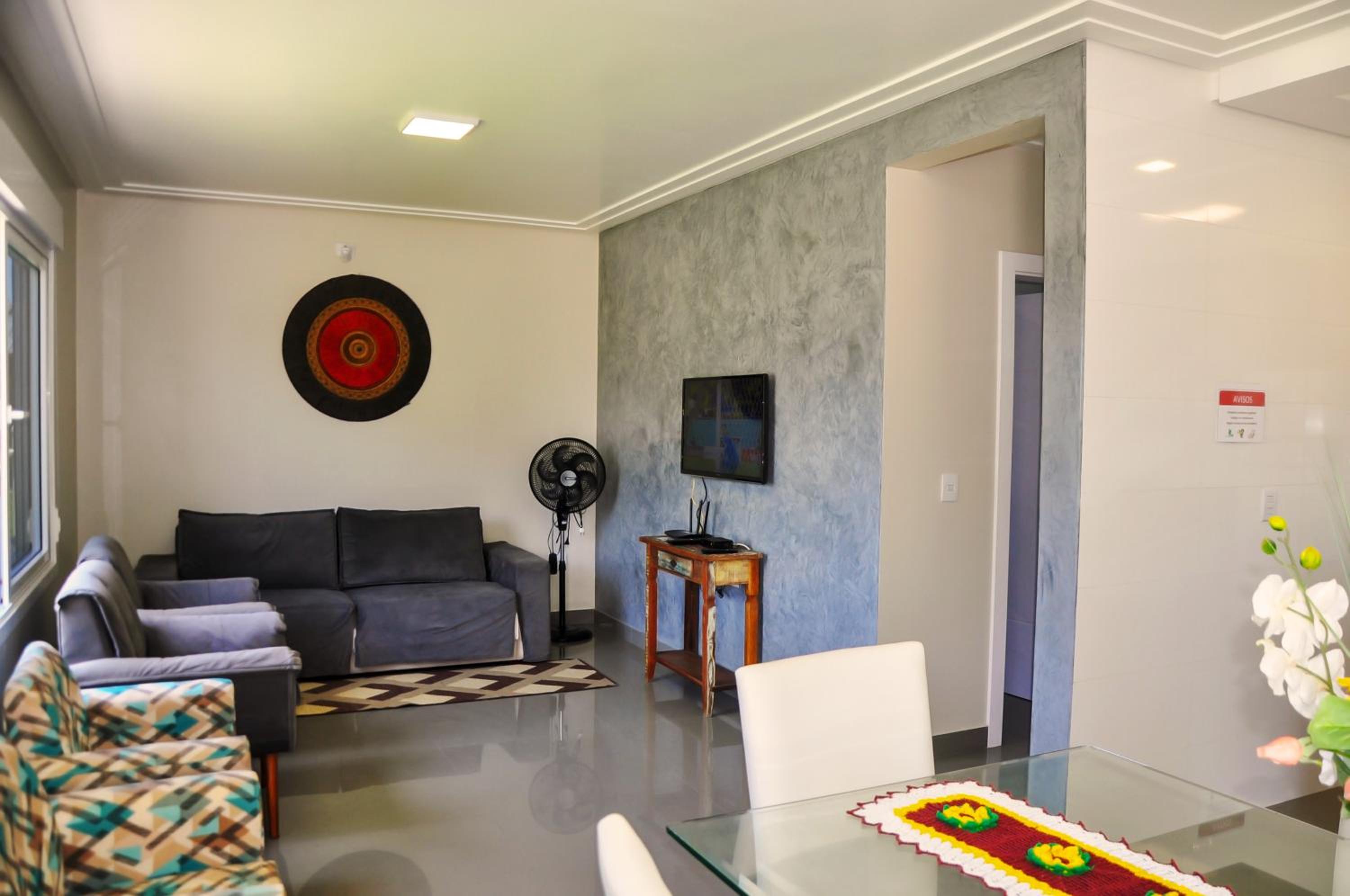 Casa Com Três Dormitórios Pertinho Do Mar Em Capão Da Canoa