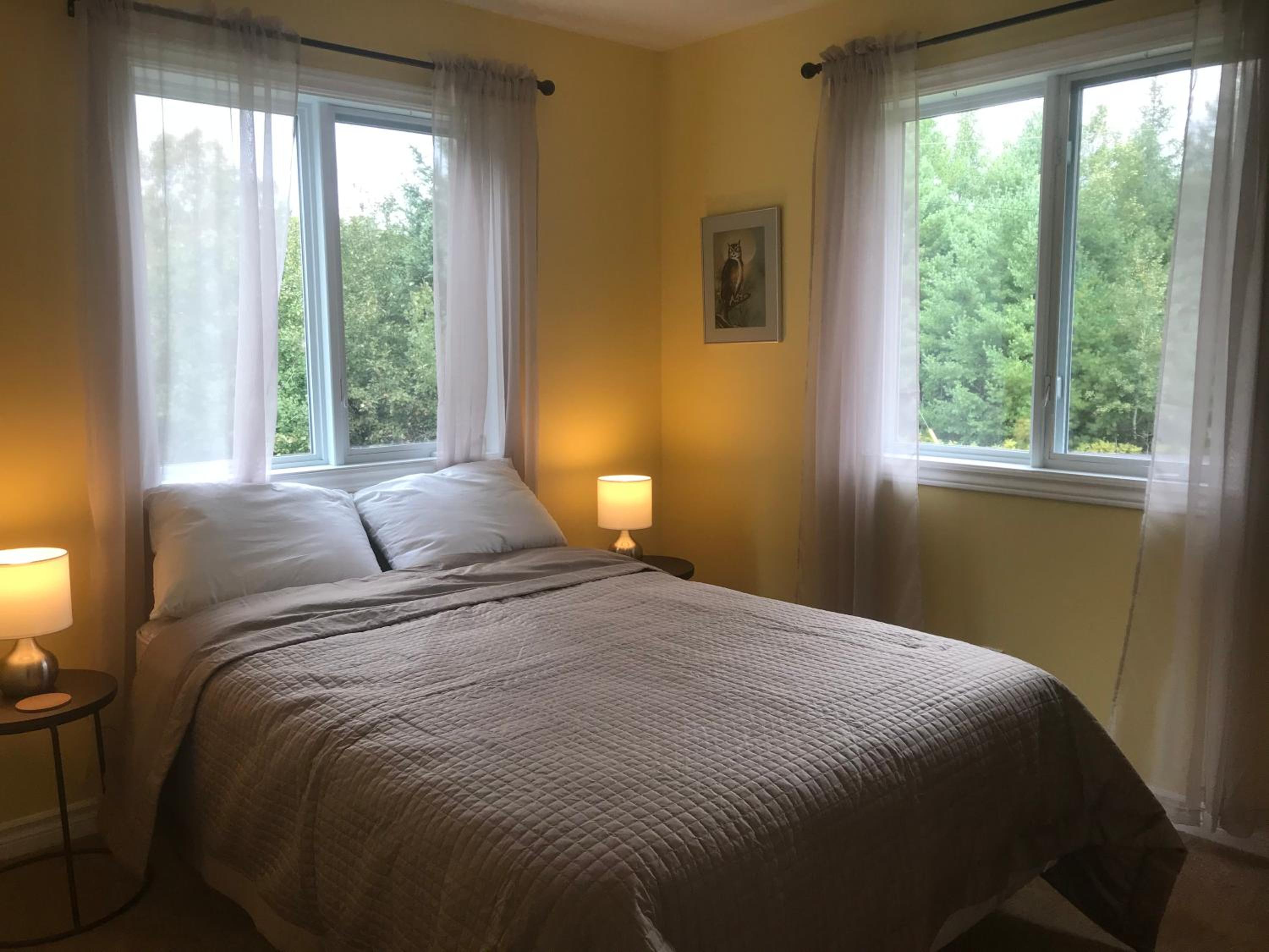Perfect 3 bedroom waterfront muskoka cottage
