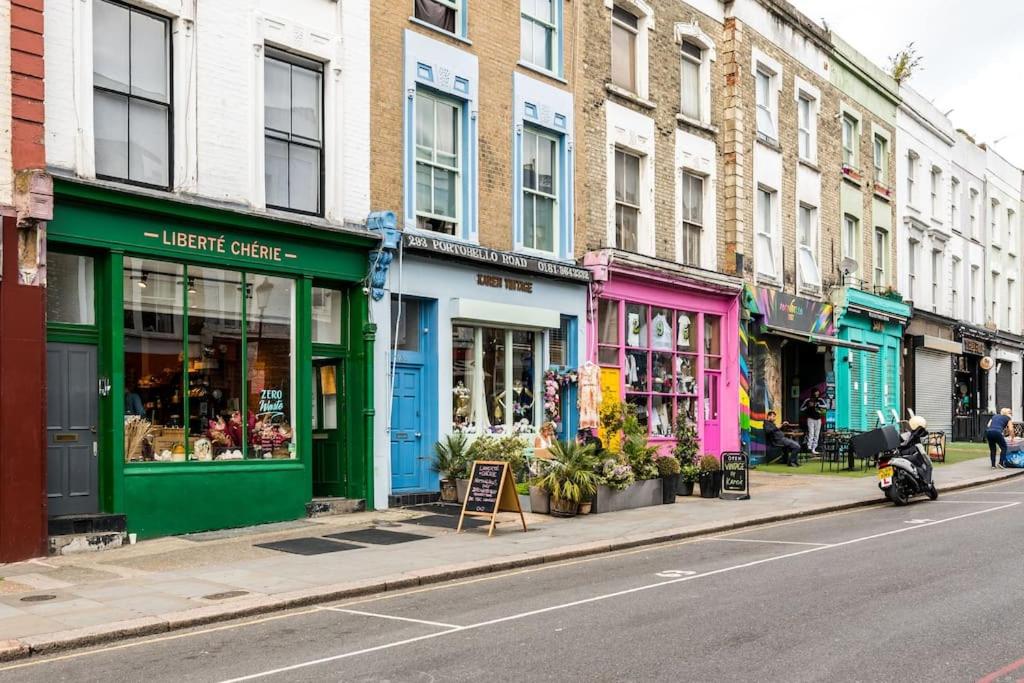 2-bed 2-bath flat around the corner from Portobello Market