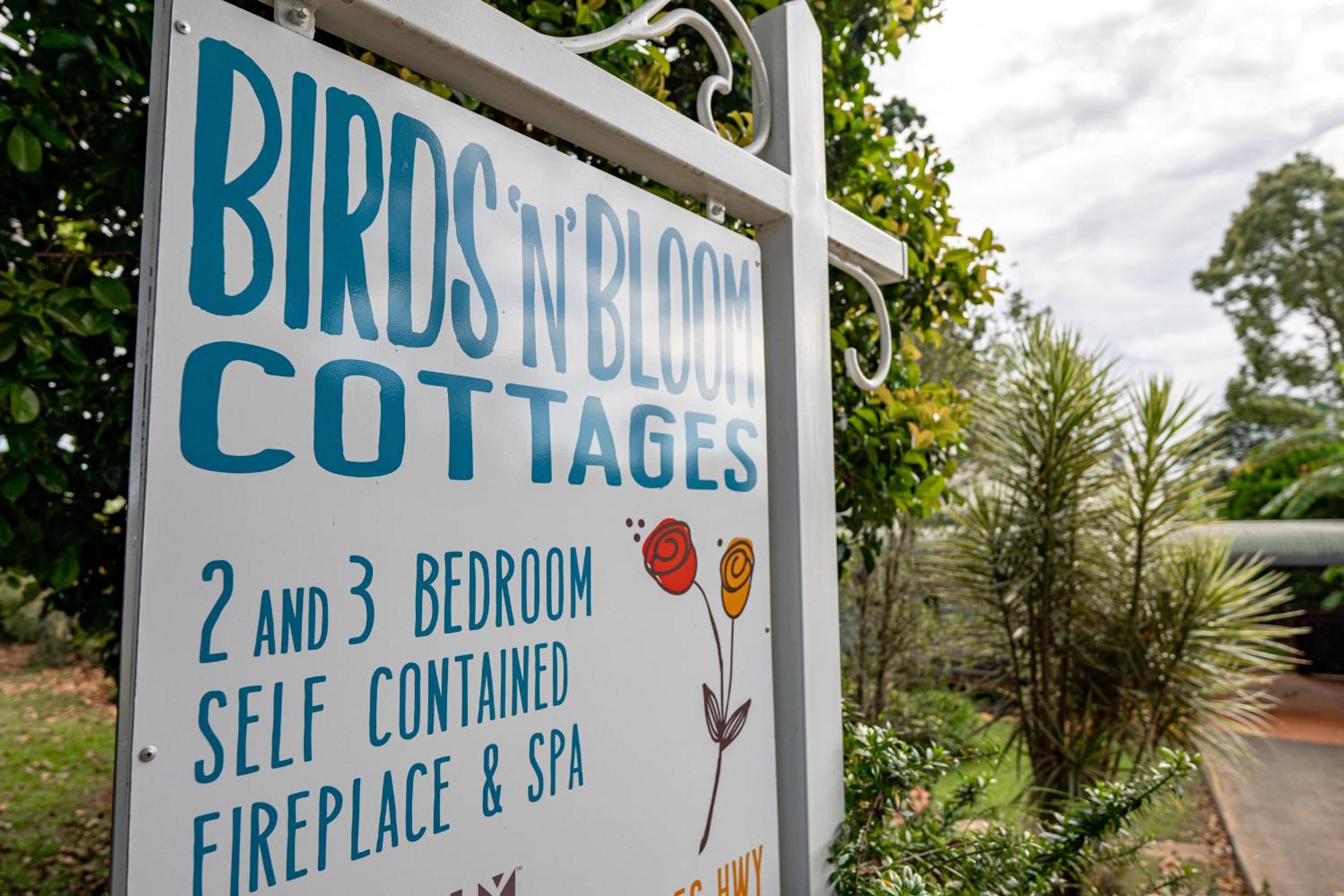 Birds 'n' Bloom Cottages