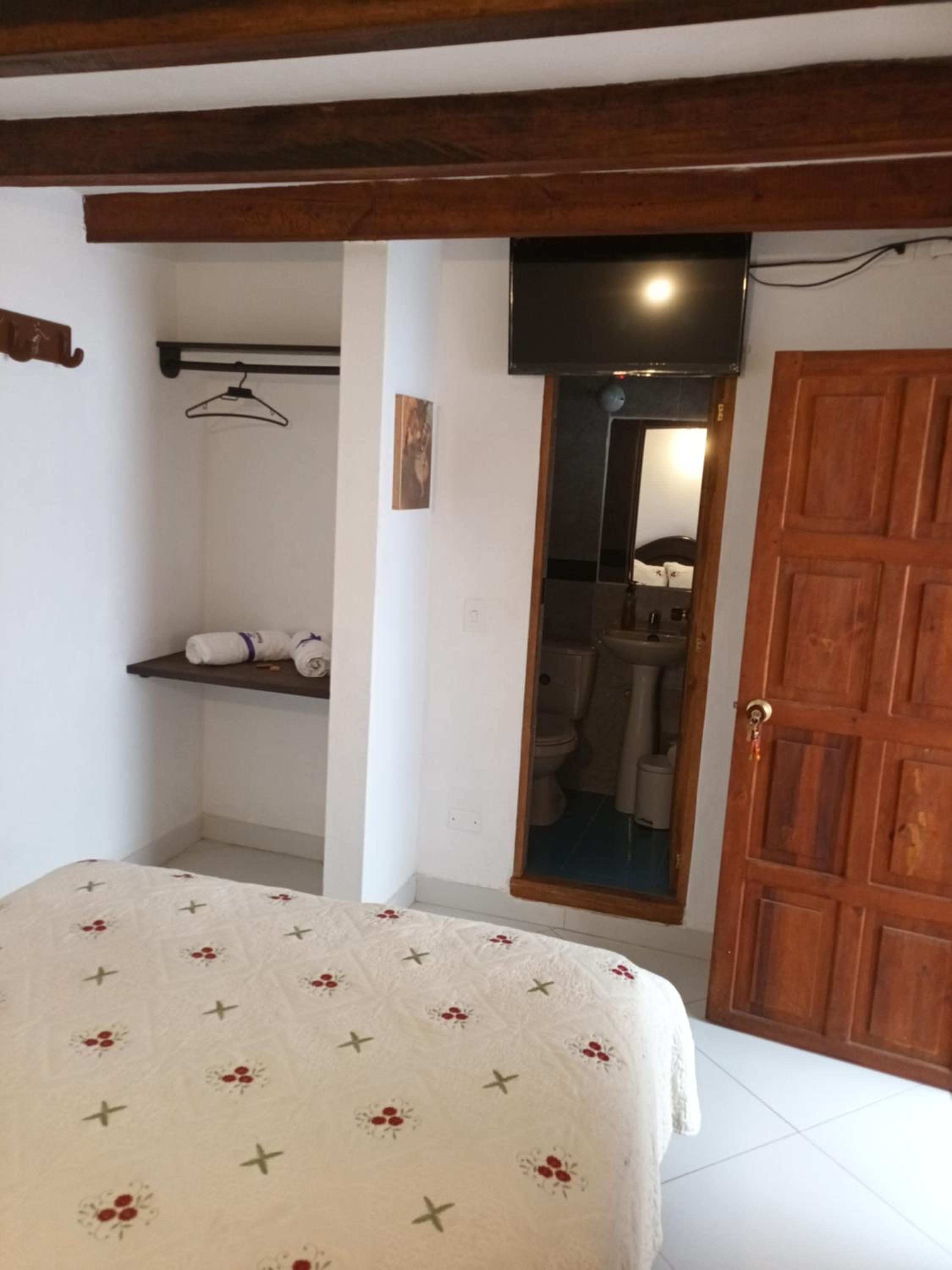 Cemandy Hostal