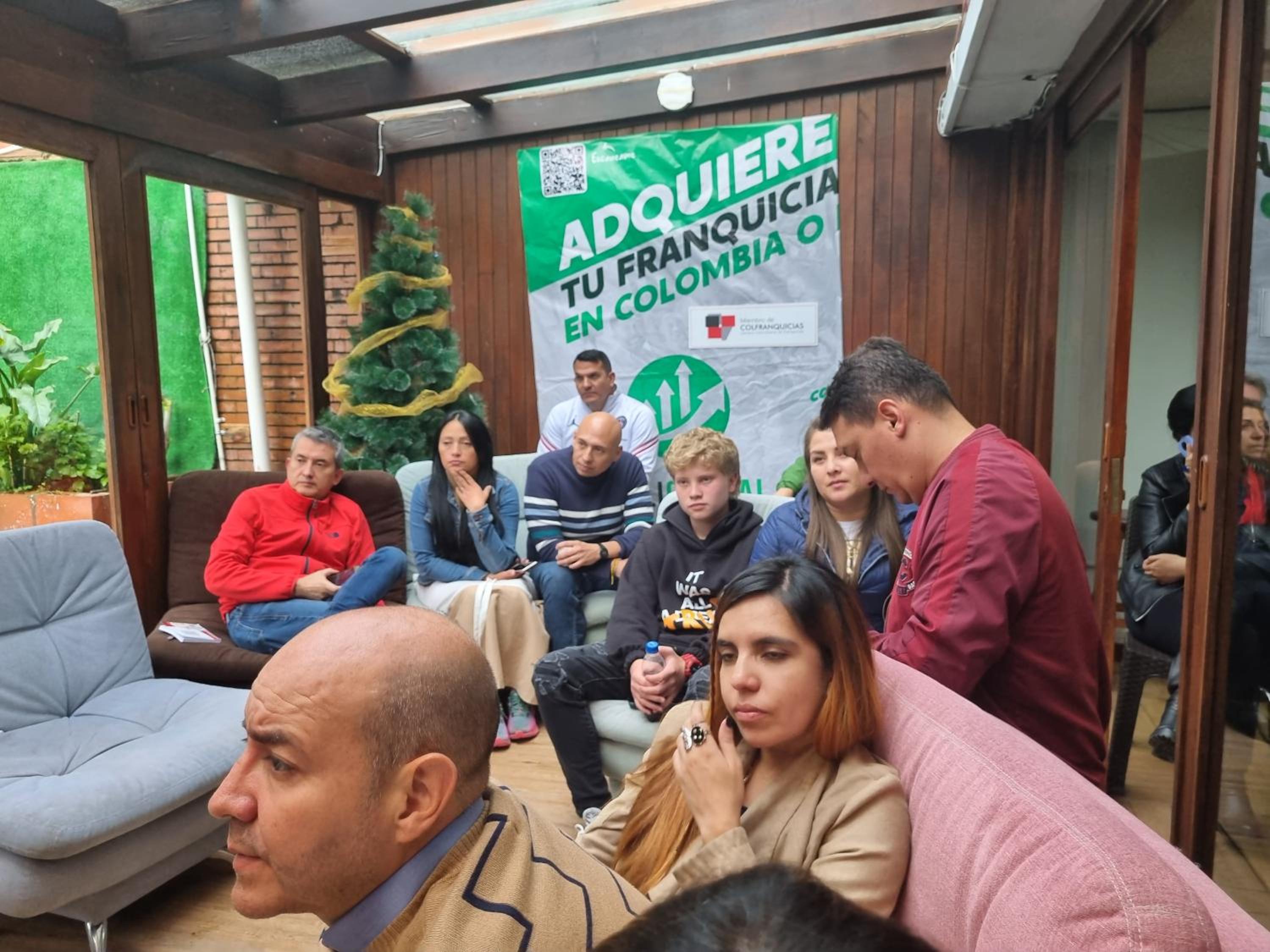 acogedor Hostal usaquen la parada del tren