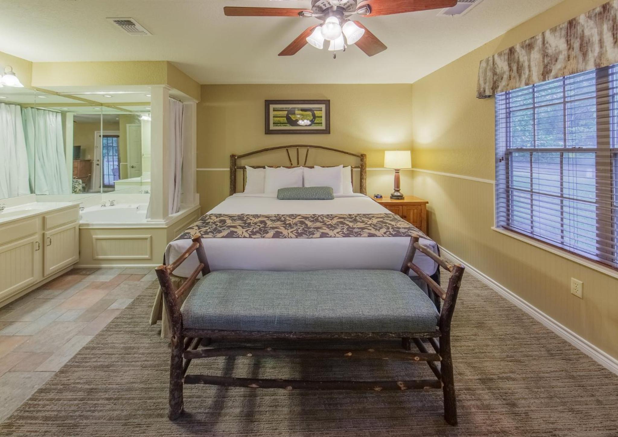 Flint Vacations - Holiday Inn Club Vacations Villages Resort at Lake Palestine - Property Image 14