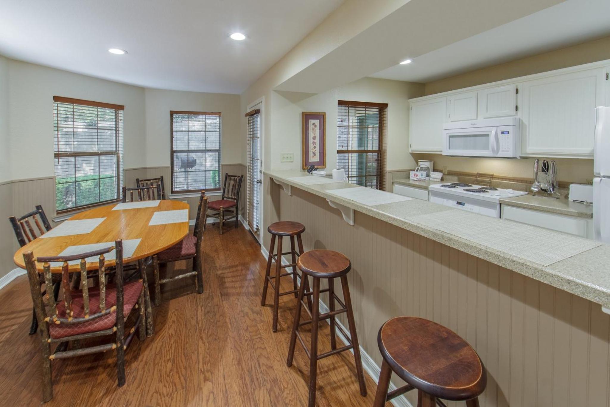 Flint Vacations - Holiday Inn Club Vacations Villages Resort at Lake Palestine - Property Image 7