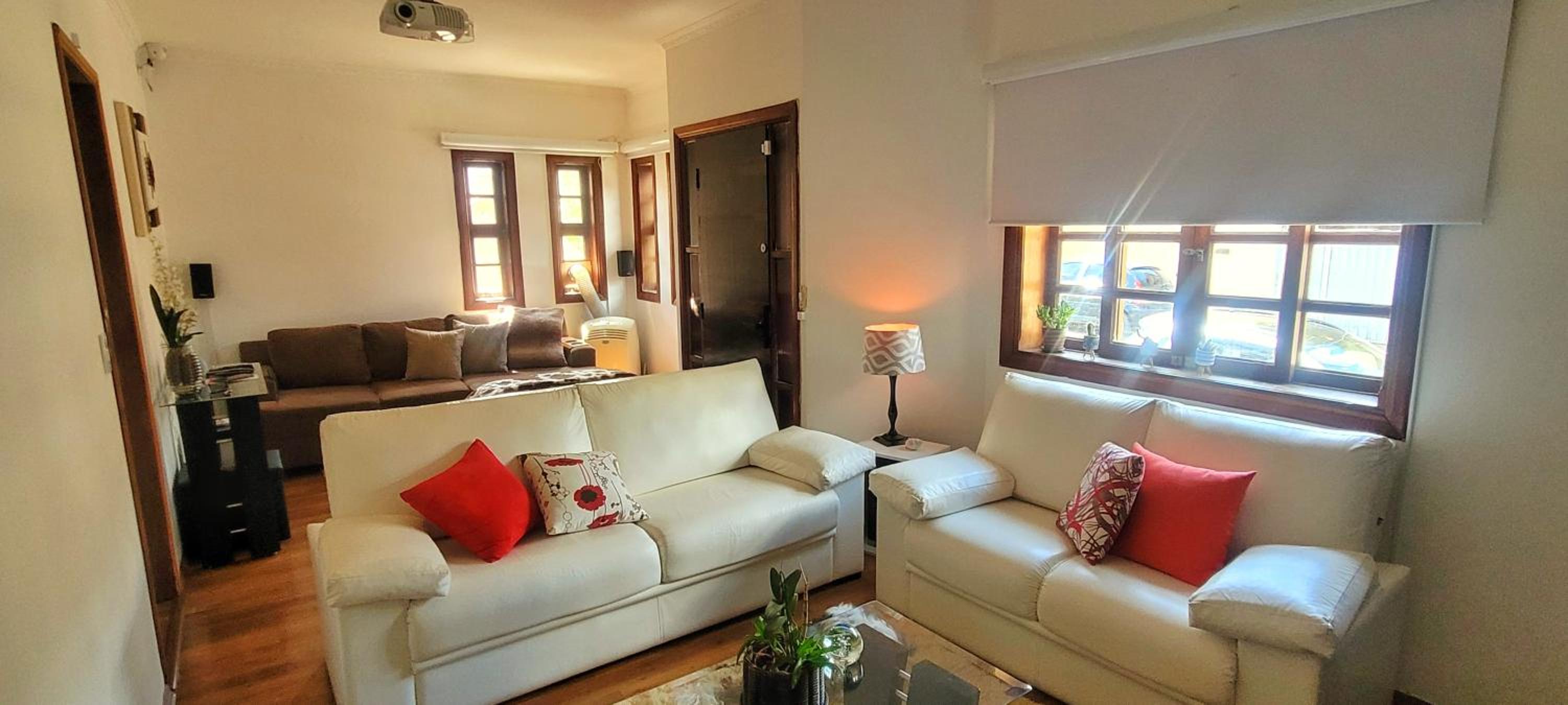 Casa Próximo ao Centro Agradável e Inteligente