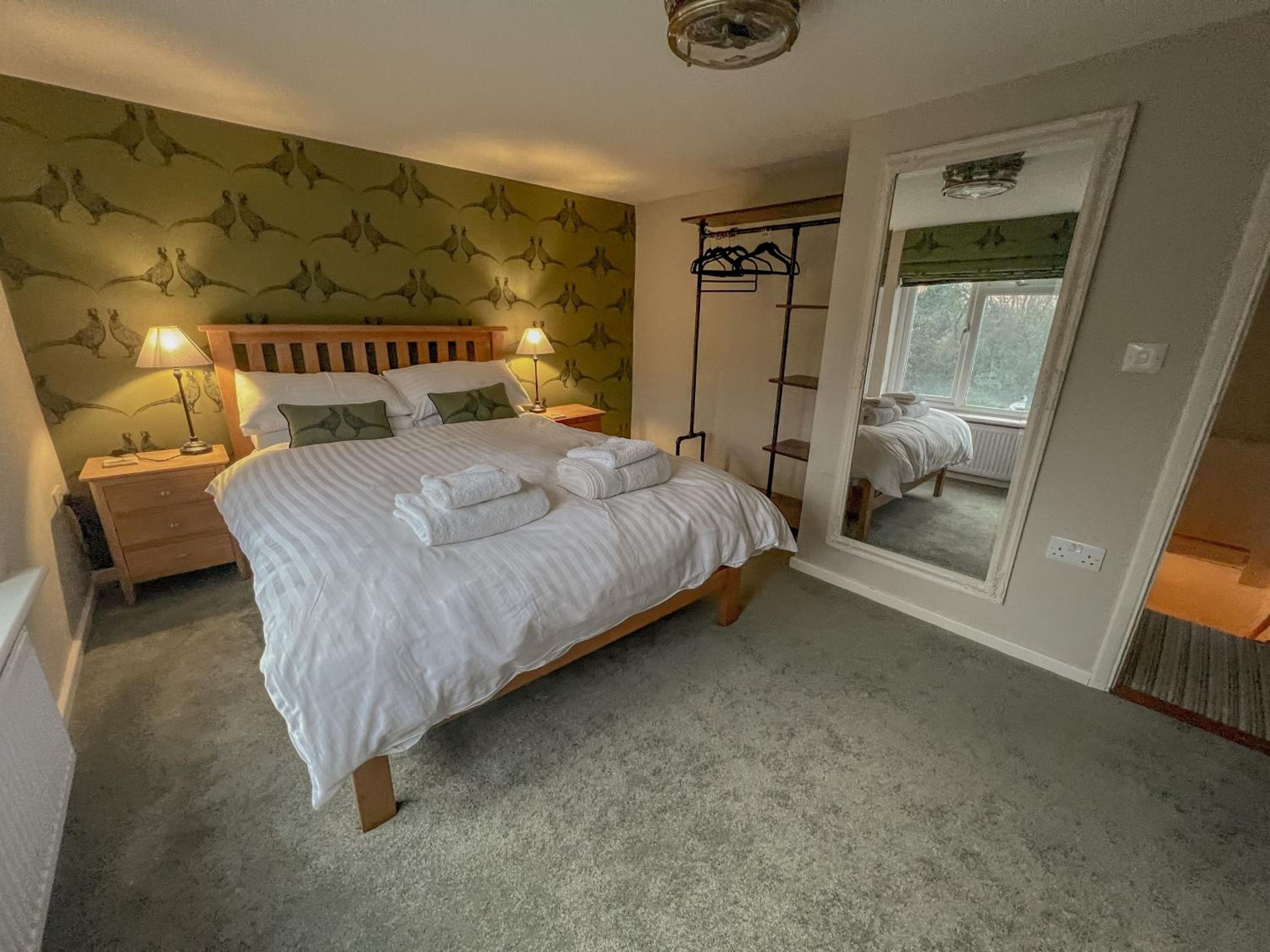 Knodishall - Newly renovated 2 bed holiday home, near Aldeburgh, Leiston and Thorpeness view 3