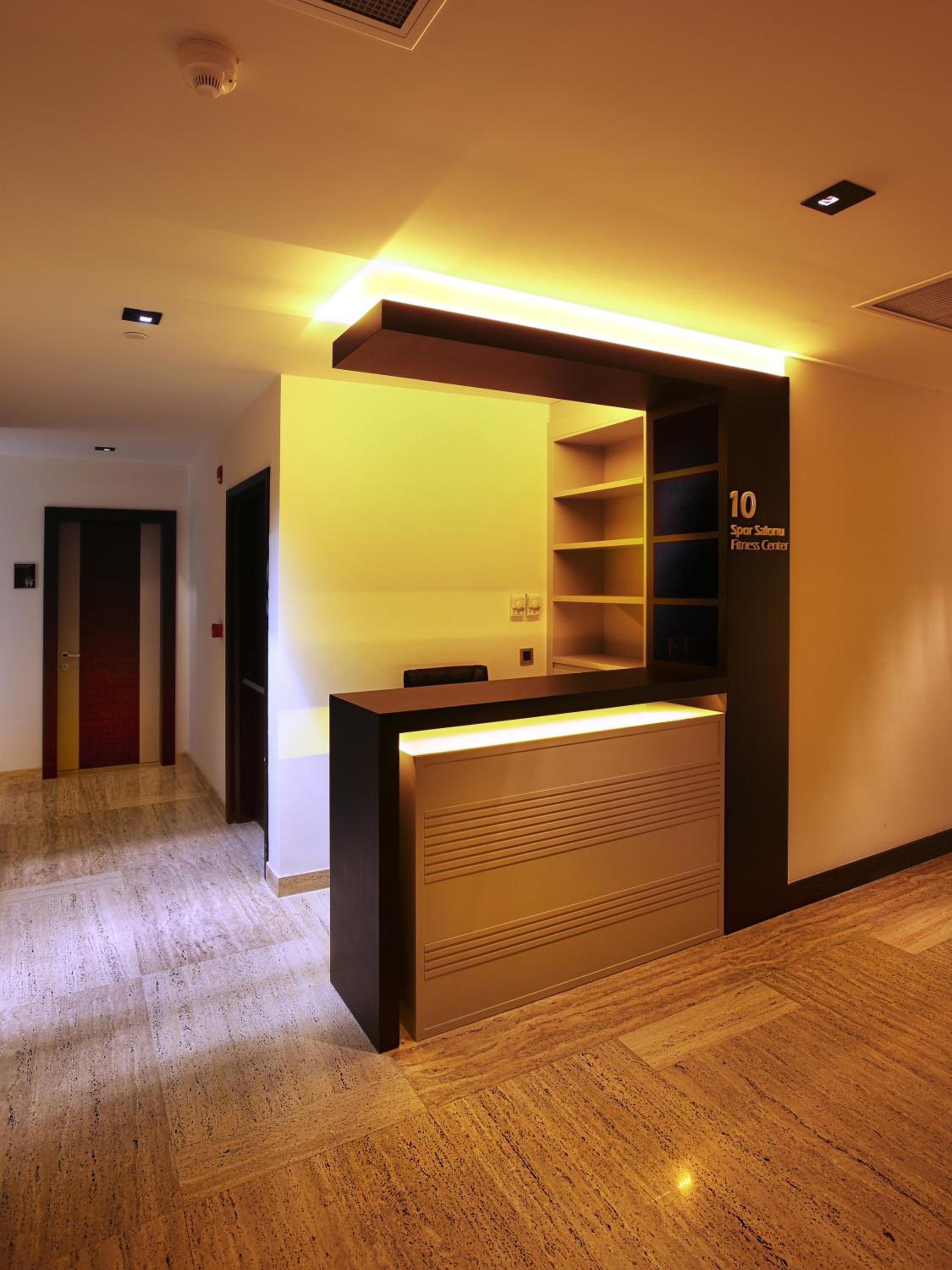 The Leos Residence - Image 31