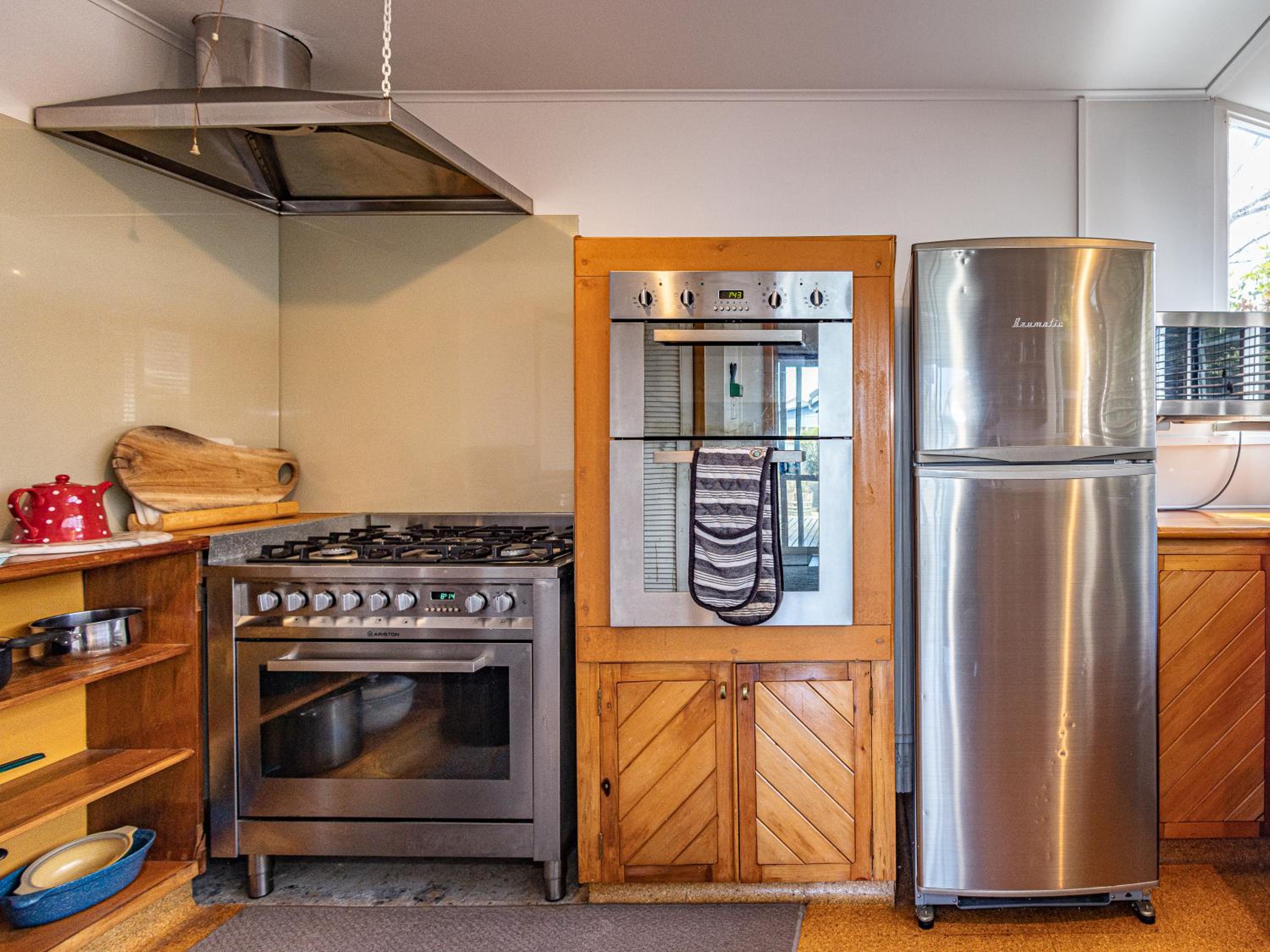 Ariki - National Park Holiday Home view 3