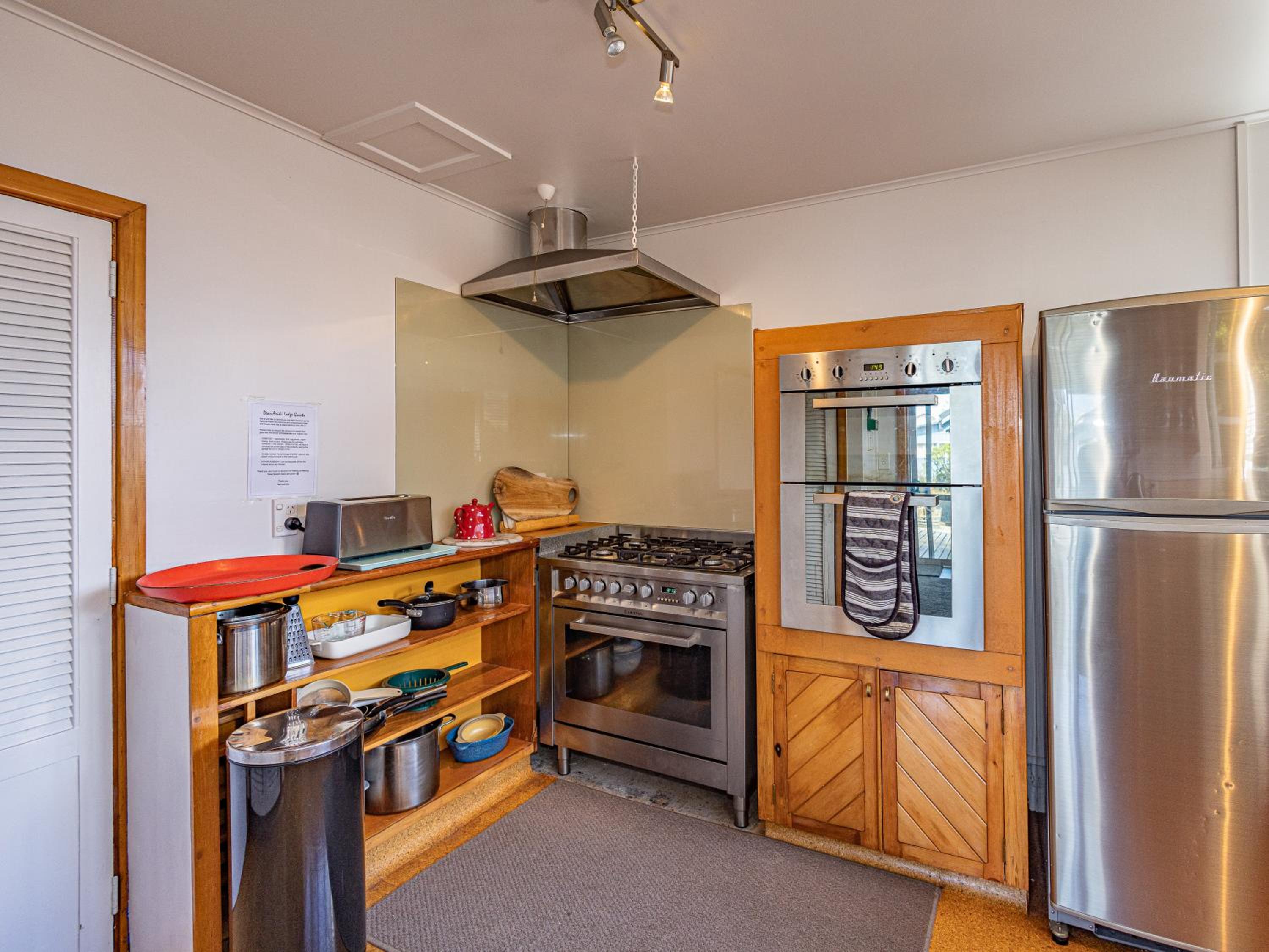 Ariki - National Park Holiday Home view 4