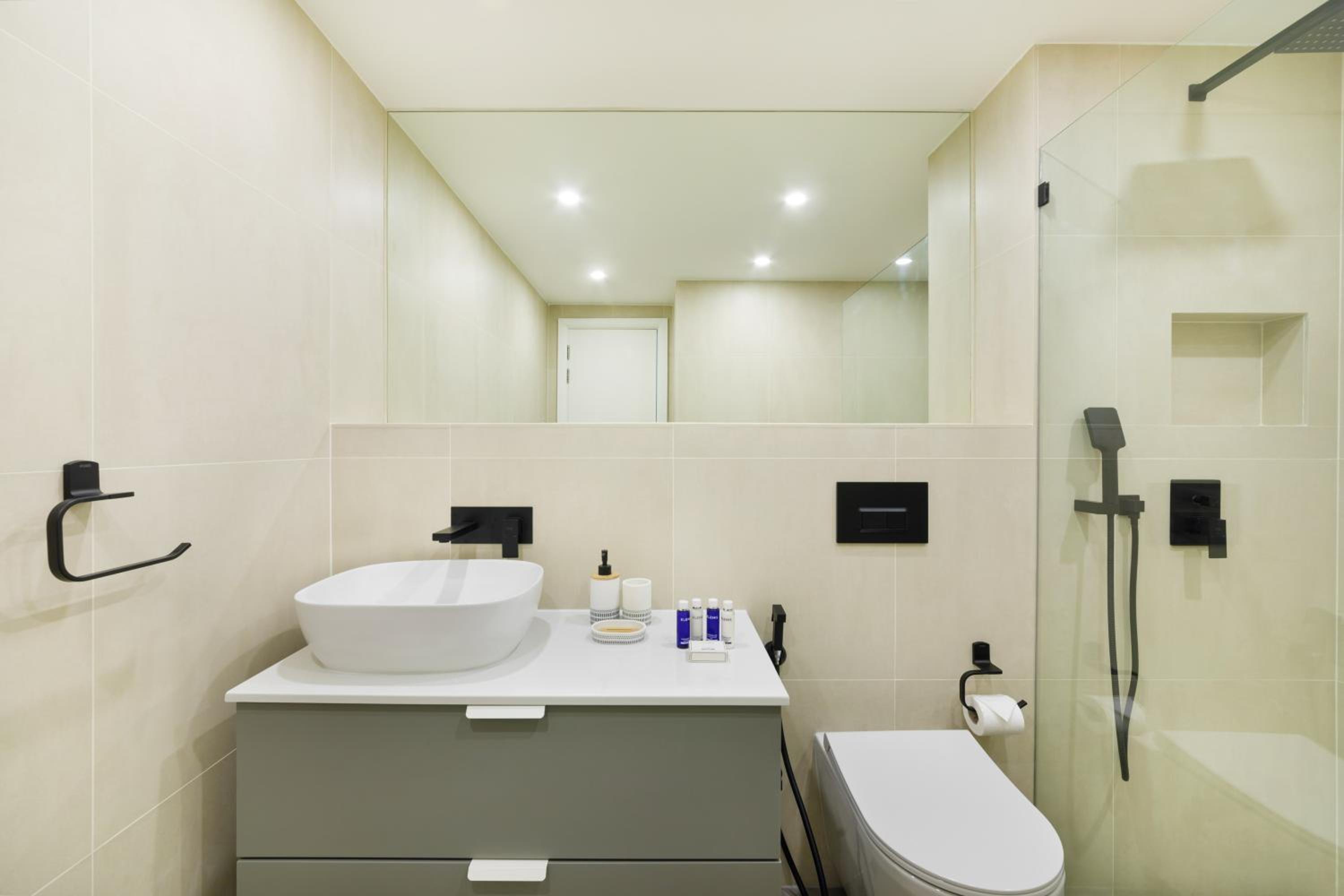 Maison Privee - Balinese Style Apt in the Heart of Downtown Dubai
