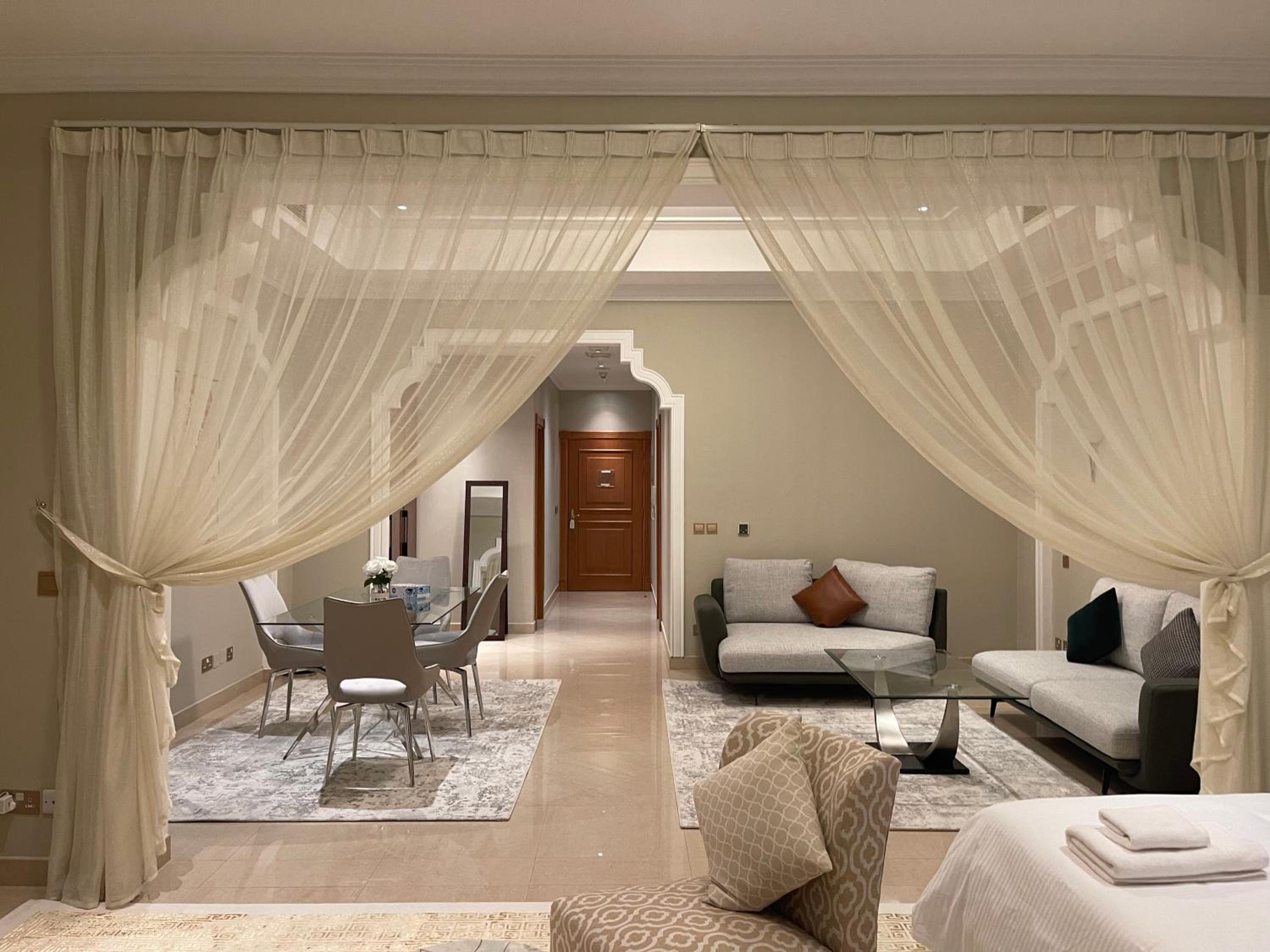 Private Suites Al Hamra Palace at golf & sea resort