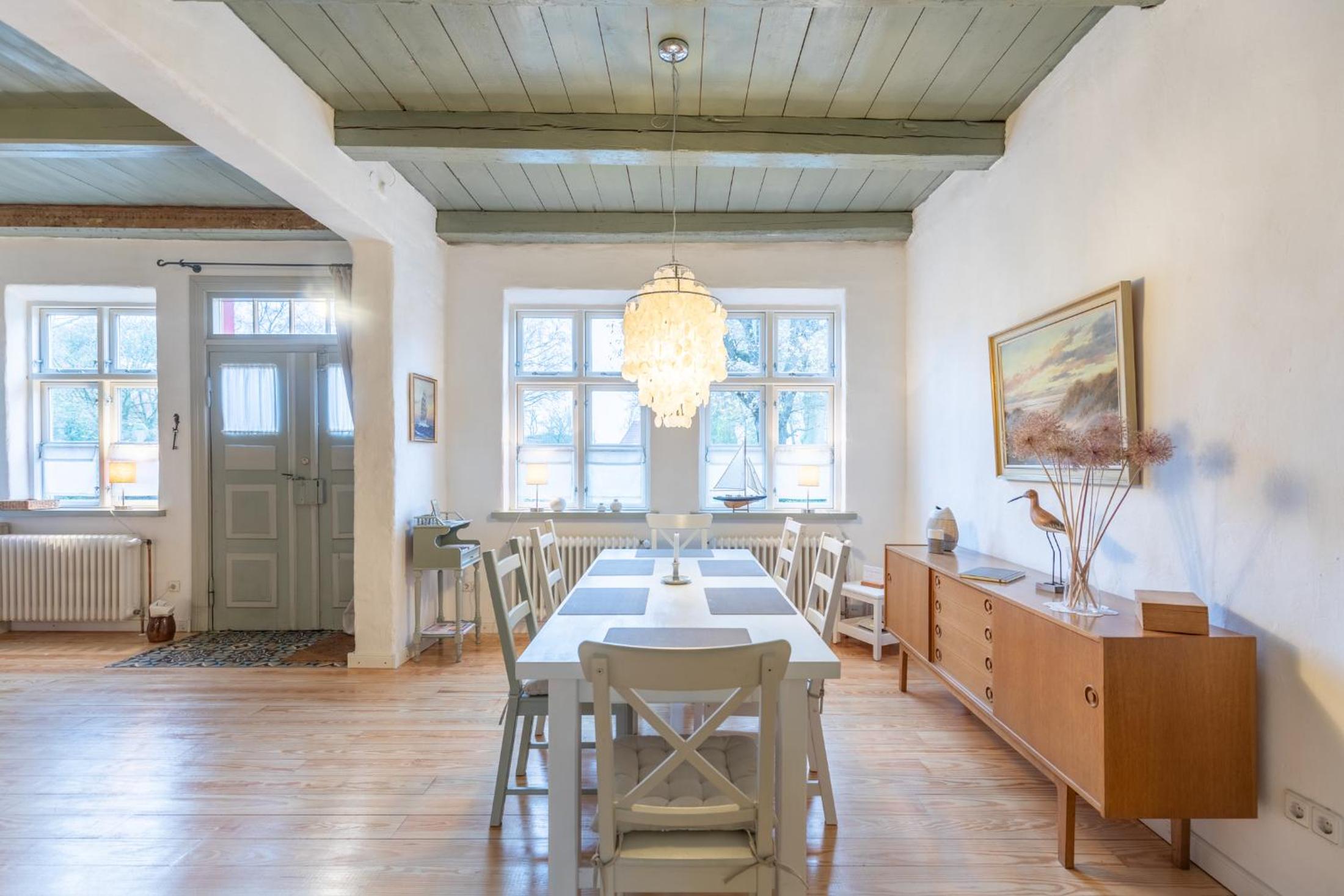 Hus rode Dör