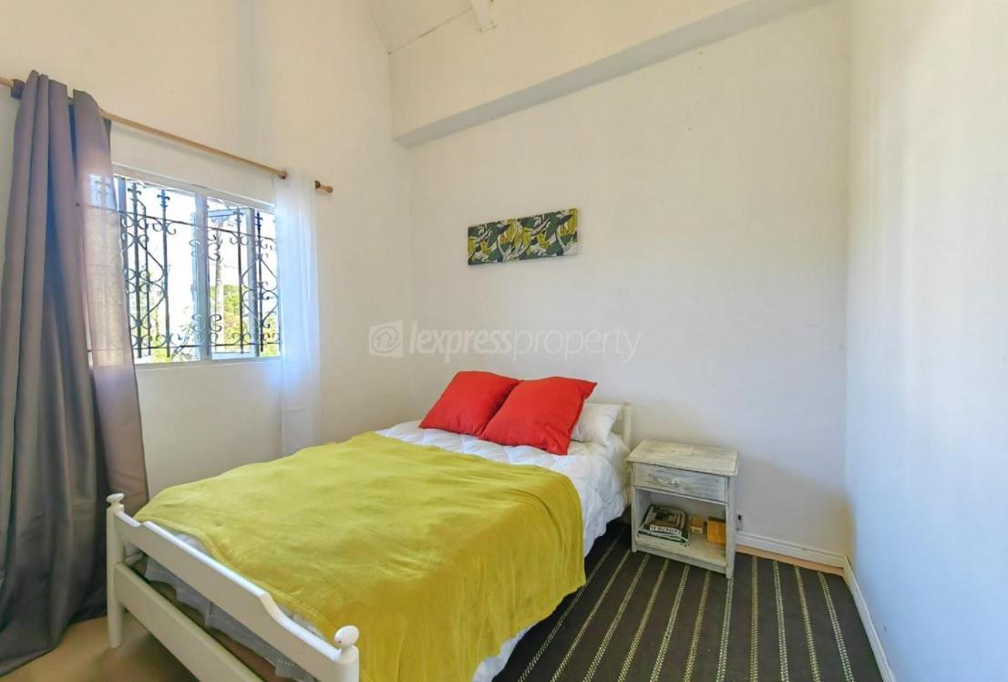 Summerhouse with all amenities. view 5
