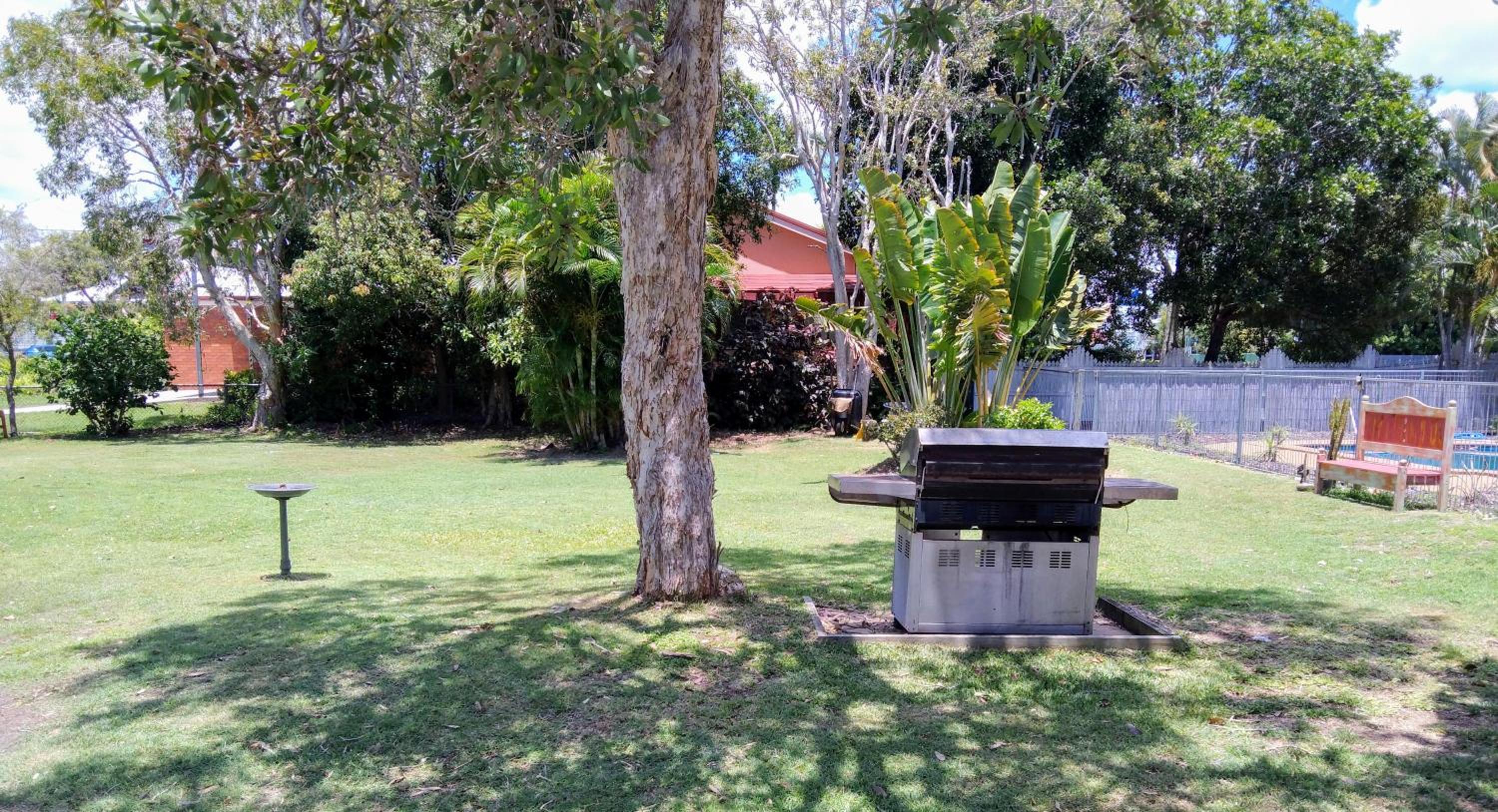 Bargara Beach Motor Inn budget accommodation pet friendly on application - Property Image 3