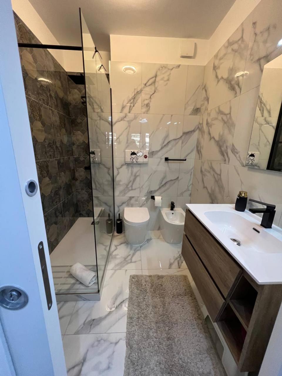 Luxury Apartment 23