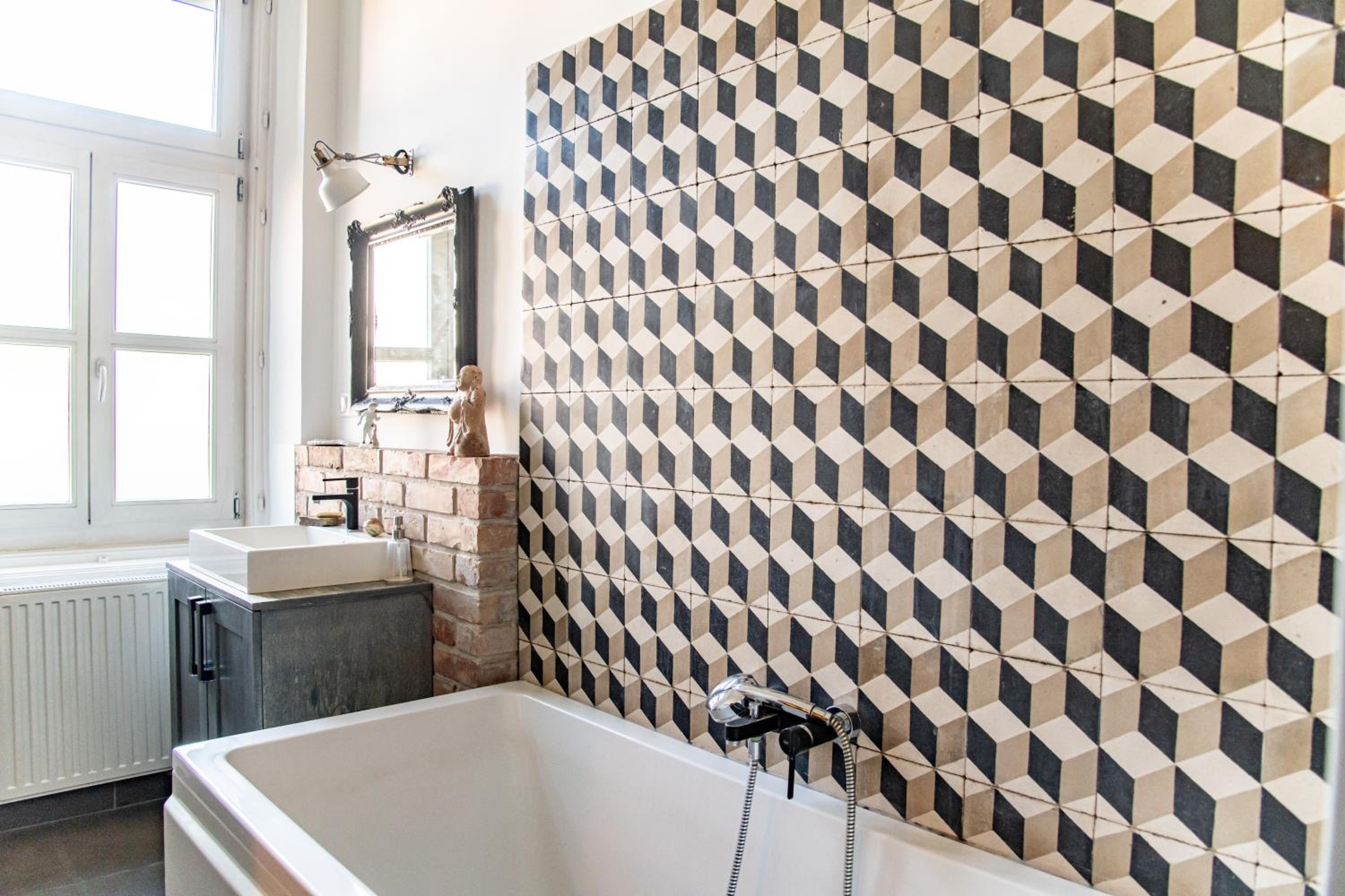 Stylishly redecorated apartment in great location view 2