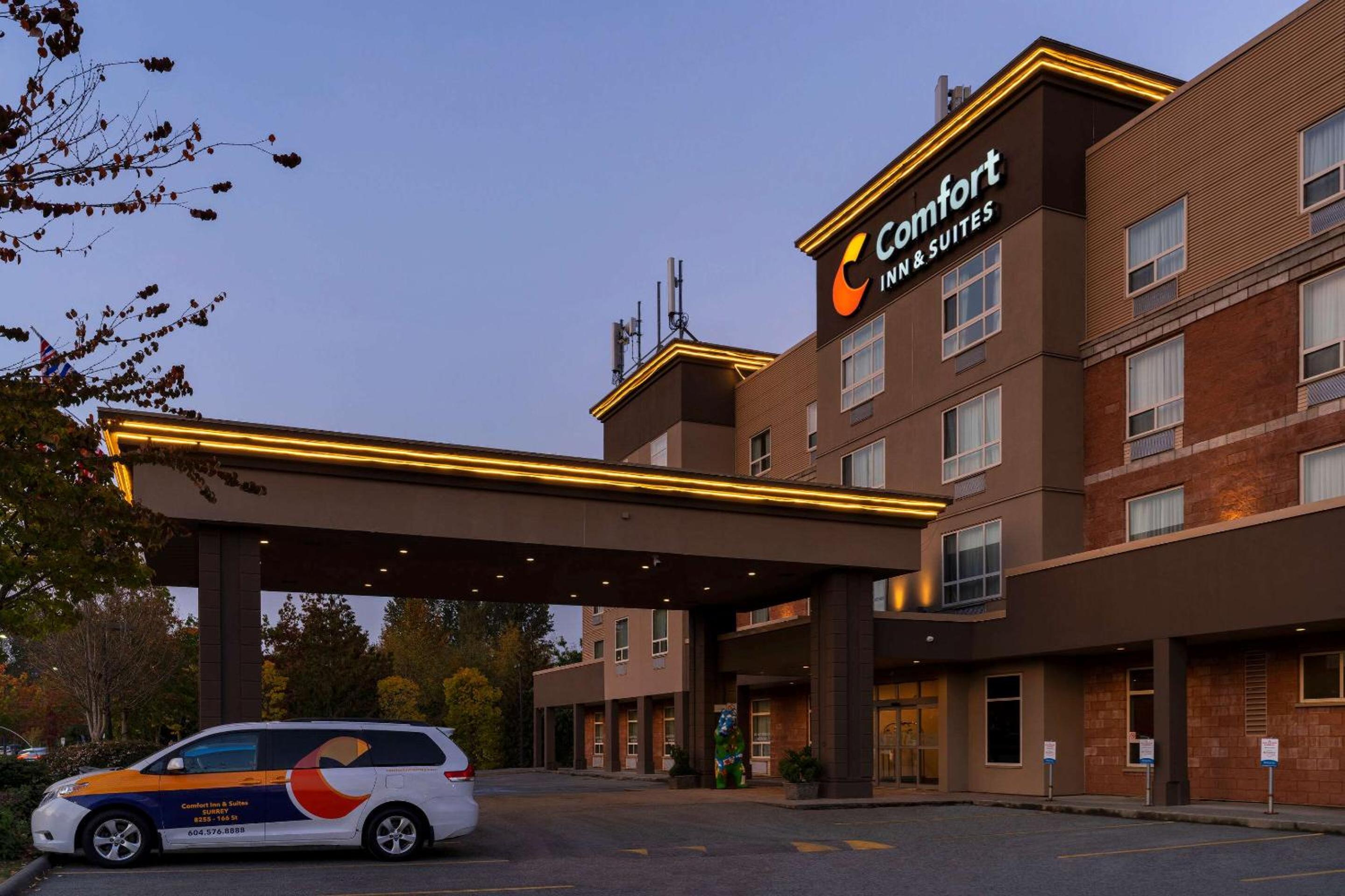 Surrey Vacations - Comfort Inn  Suites - Property Image 1