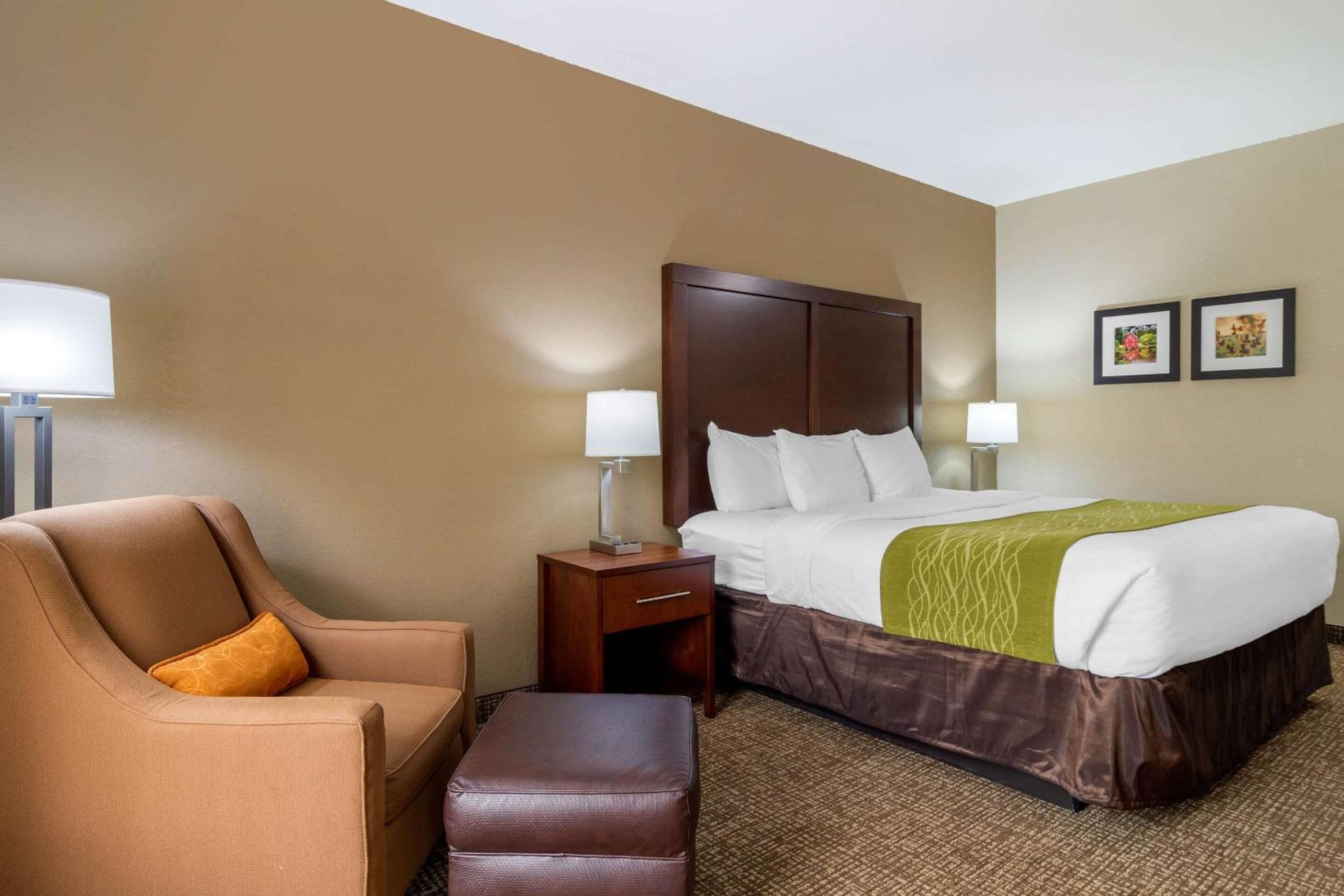 Comfort Inn & Suites Griffin North, Photo 26