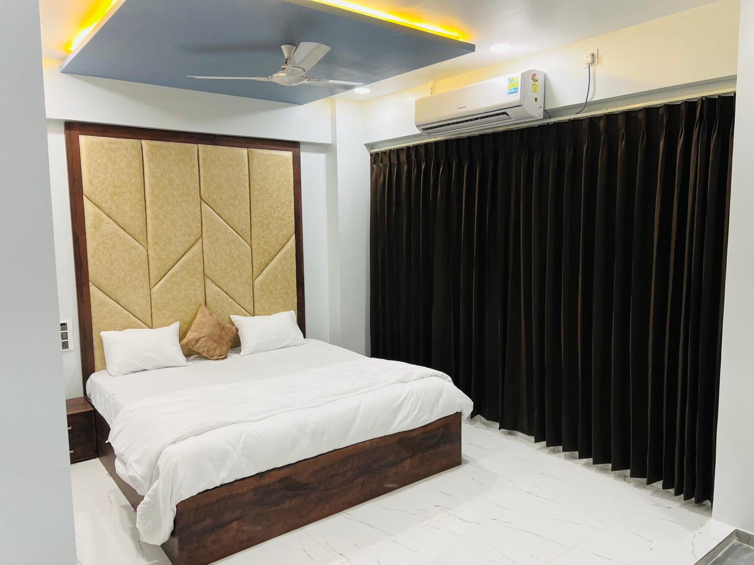 Hotel New City Light view 4