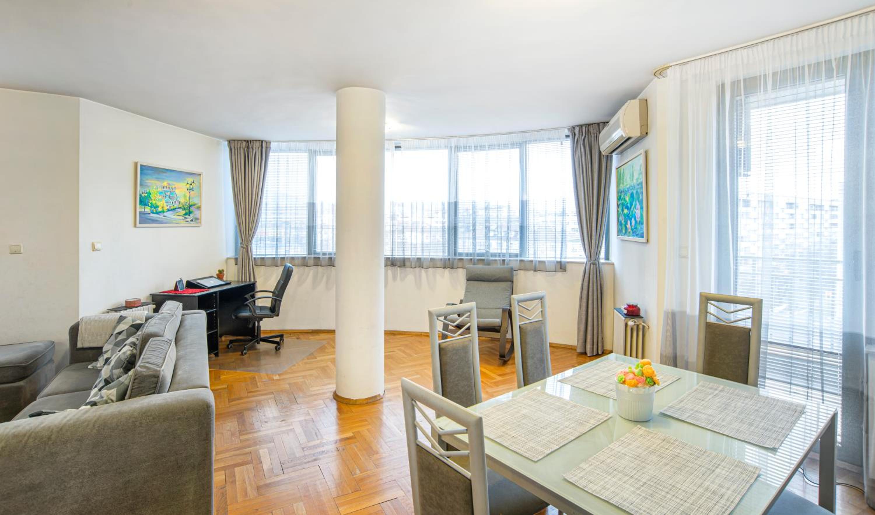 Big 2-Bedroom Apt - Each Stay Triggers Donation to Non-Profit Organisation view 4