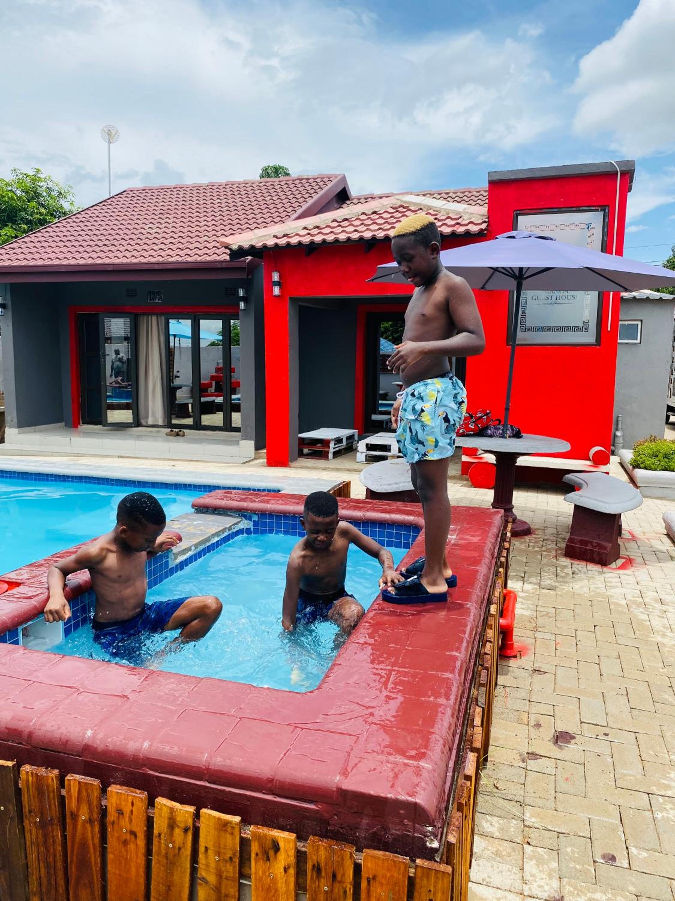 Executive Galaxy Guest House Nkowankowa