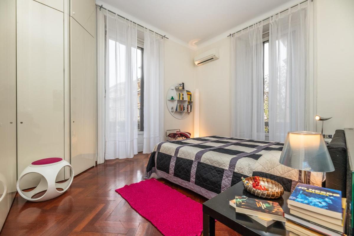 Very central in Cadorna station area! Excellent if you arrive from Malpensa Airport