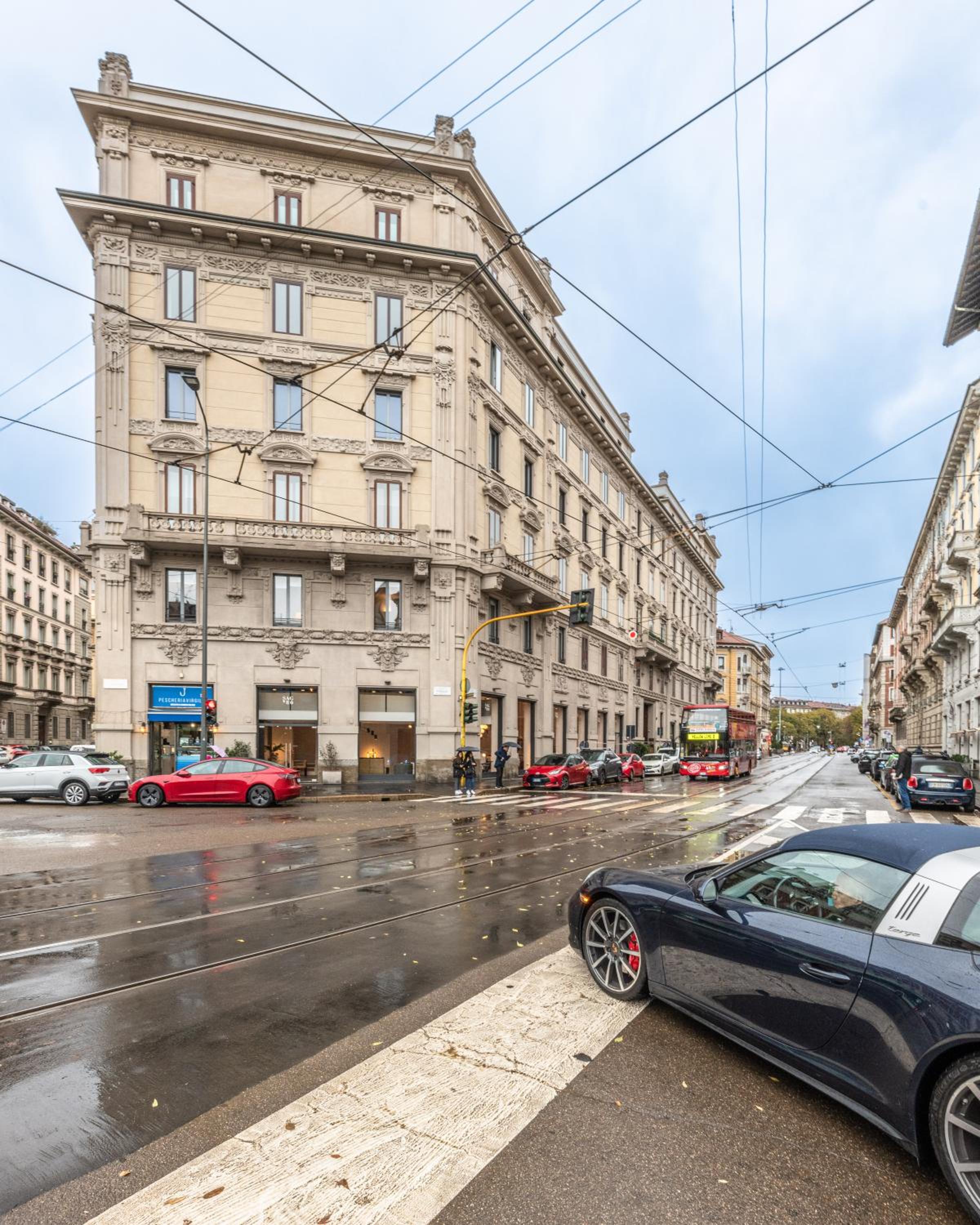 Very central in Cadorna station area! Excellent if you arrive from Malpensa Airport