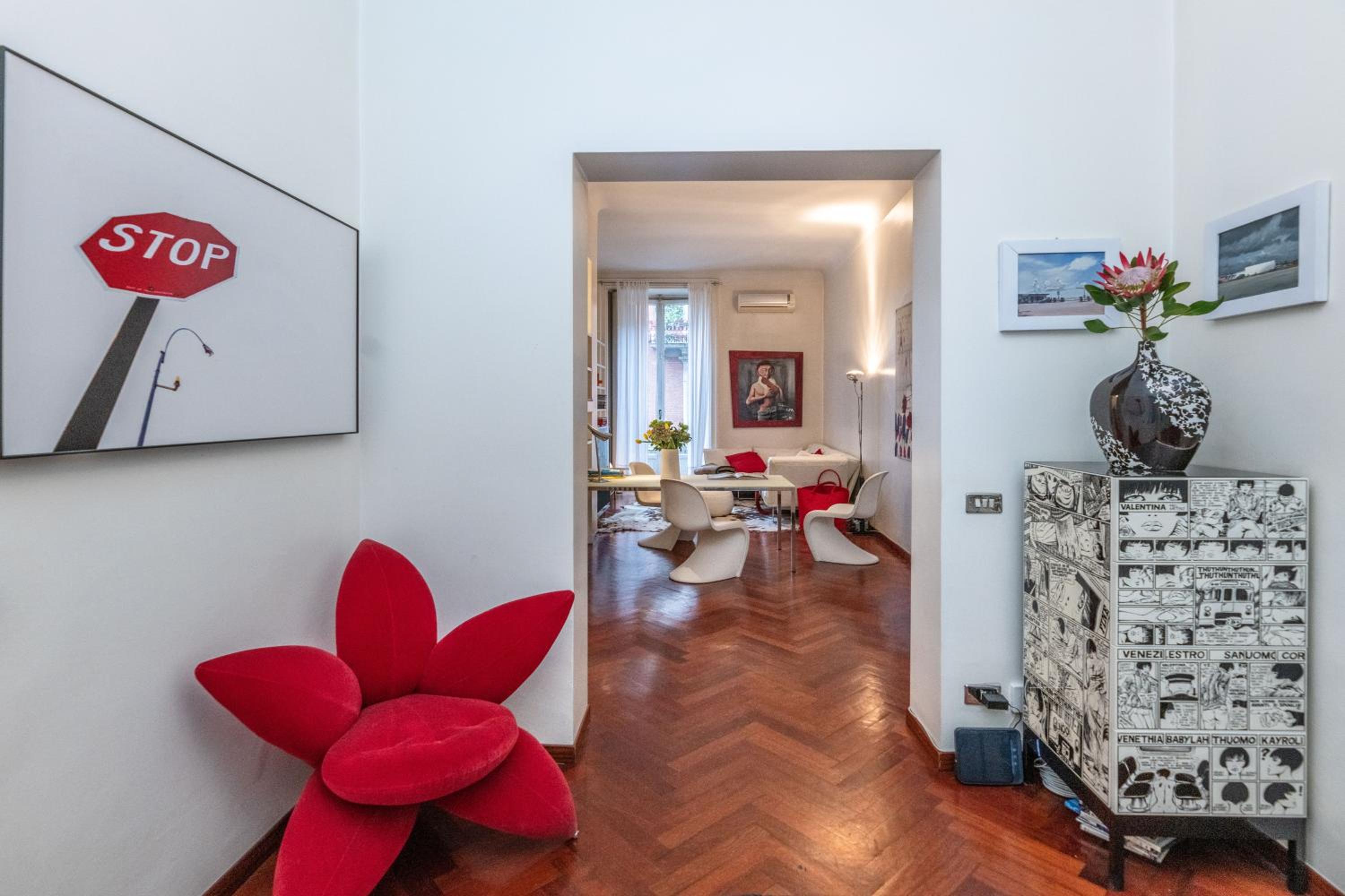Very central in Cadorna station area! Excellent if you arrive from Malpensa Airport