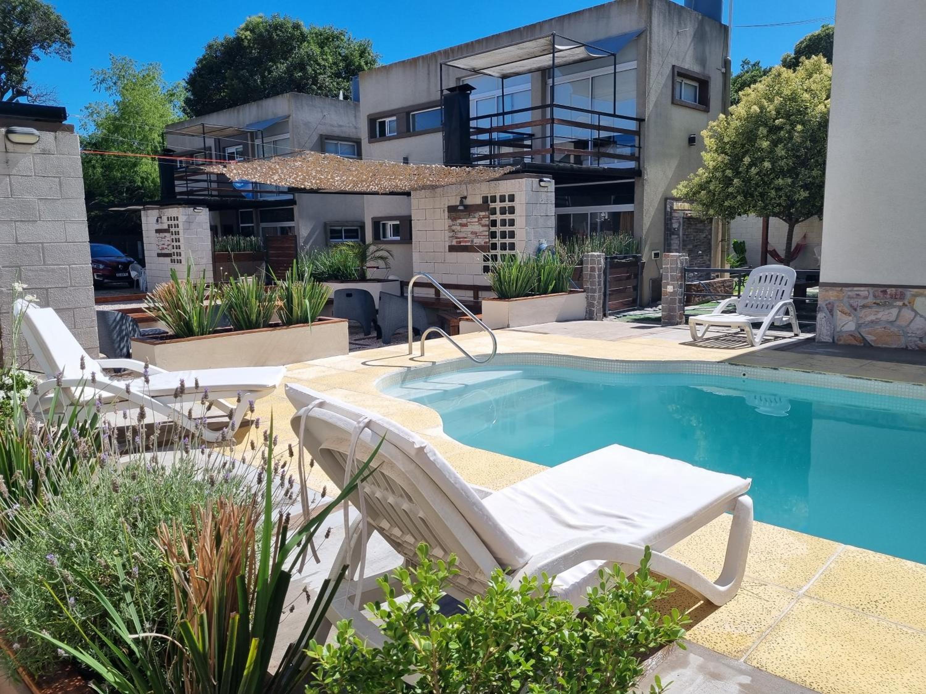 Laguna Park Duplex & Suites