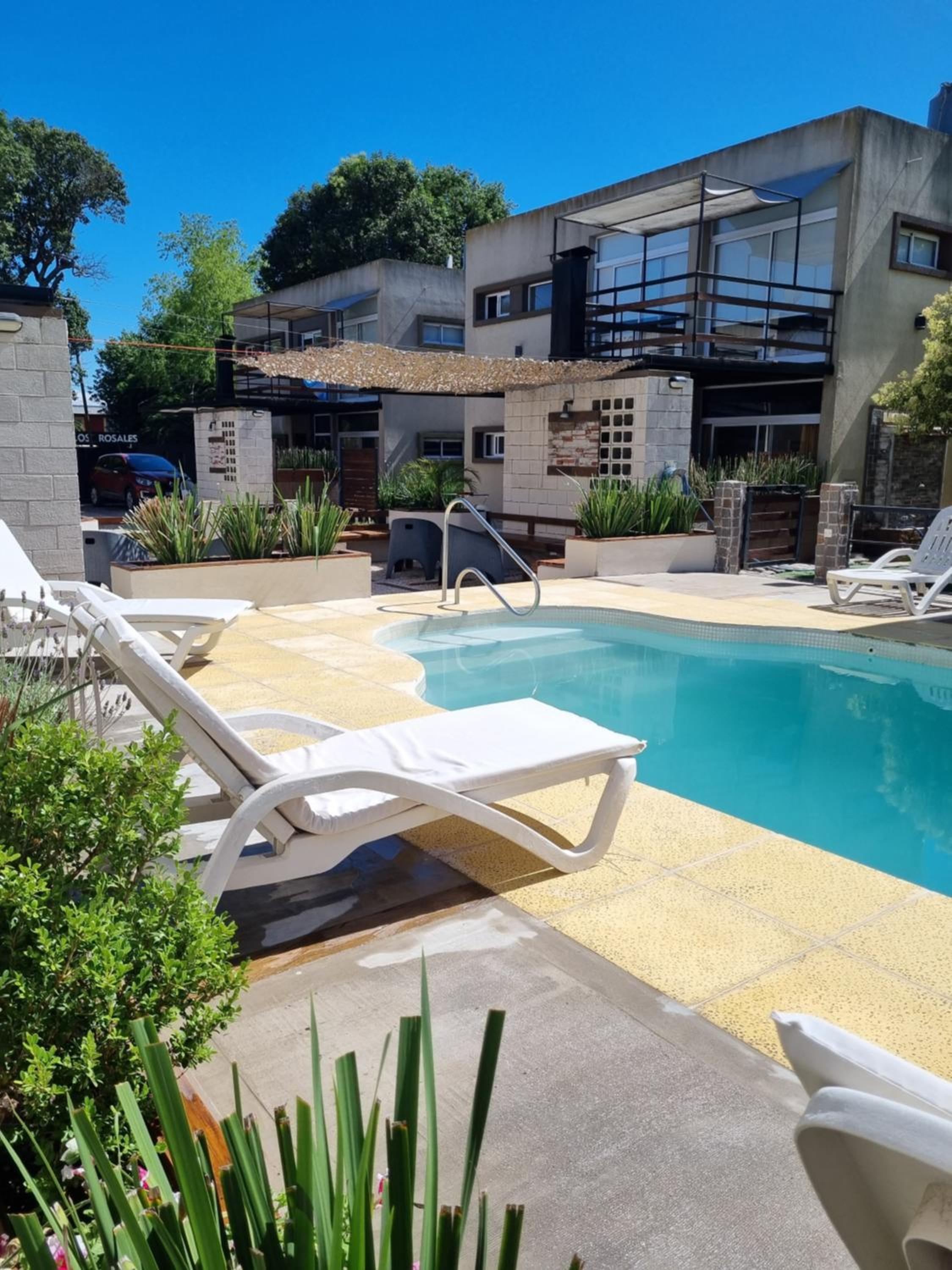 Laguna Park Duplex & Suites