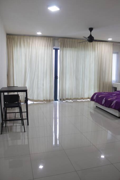 9Eleven Studio Apartment at Setia City
