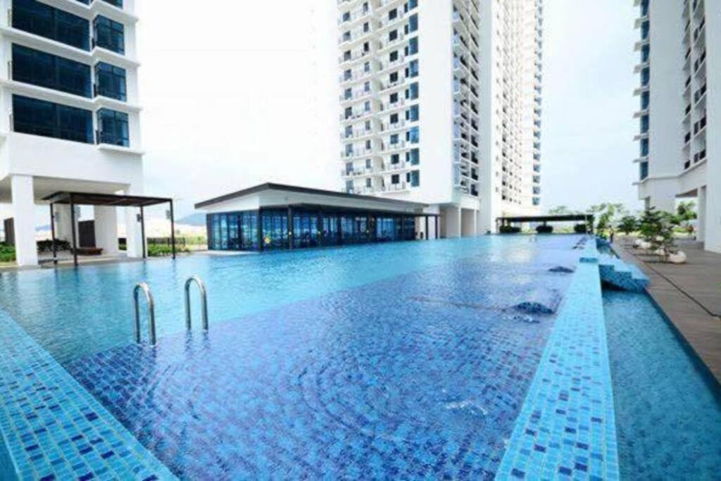 9Eleven Studio Apartment at Setia City