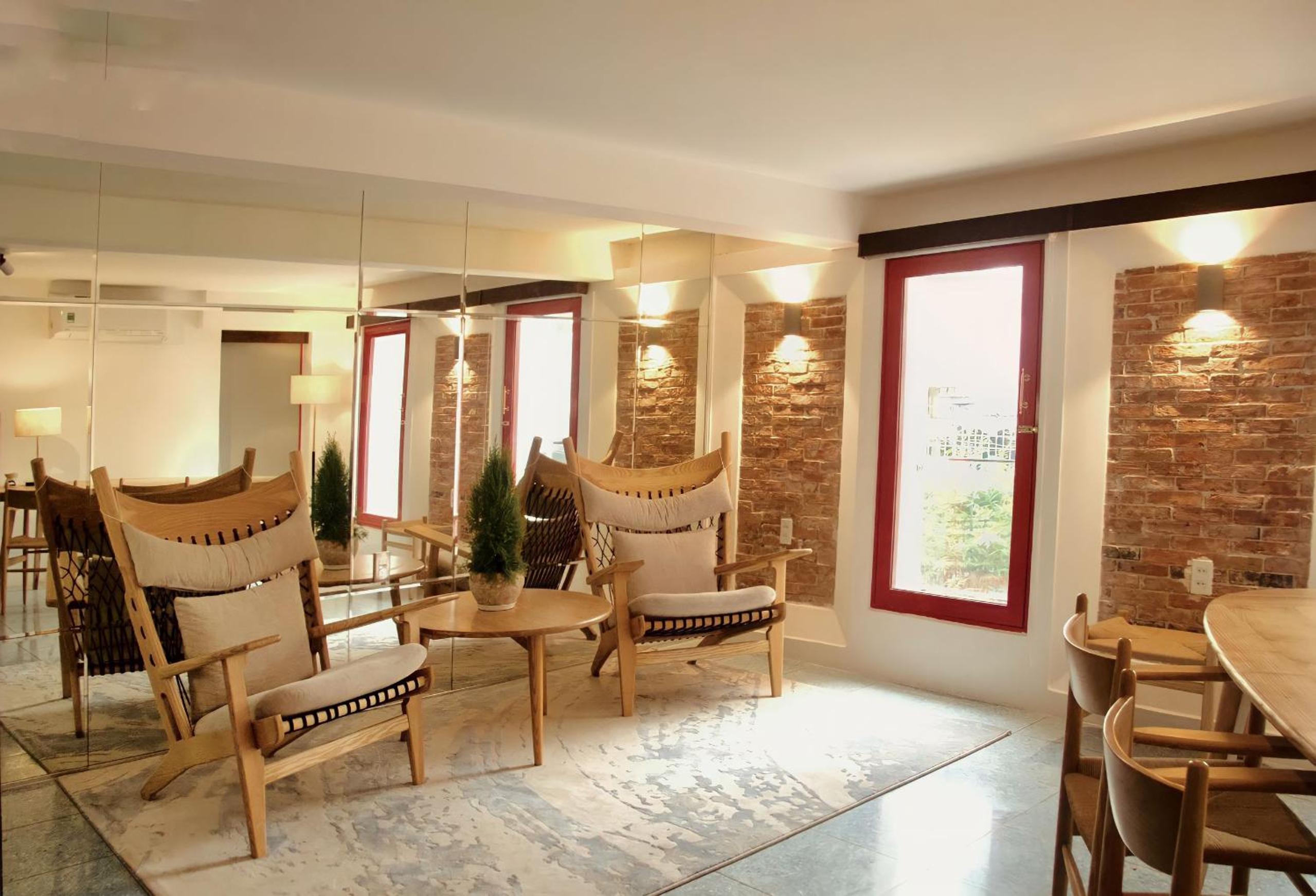 Leiden Homestay&Cafe'