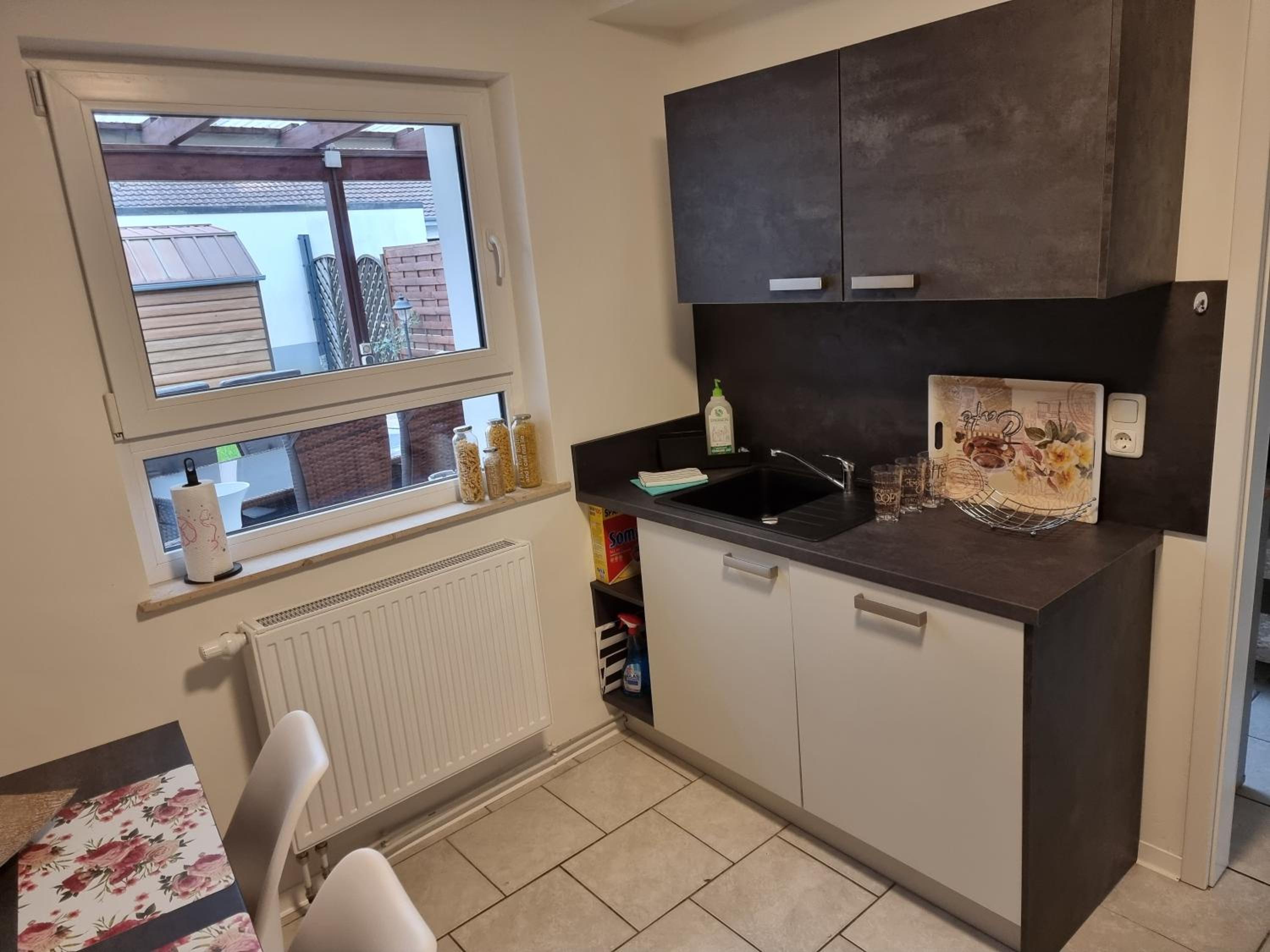 Gästehaus-Ferienwohnung-Appartement mit Terrasse - Nähe Kliniken/ Herzzentrum