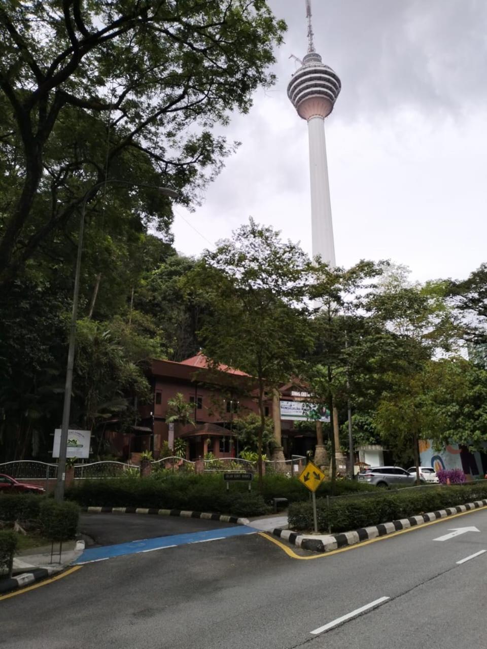 KLCC SkyTowerViewSuite AT CeylonzSuites