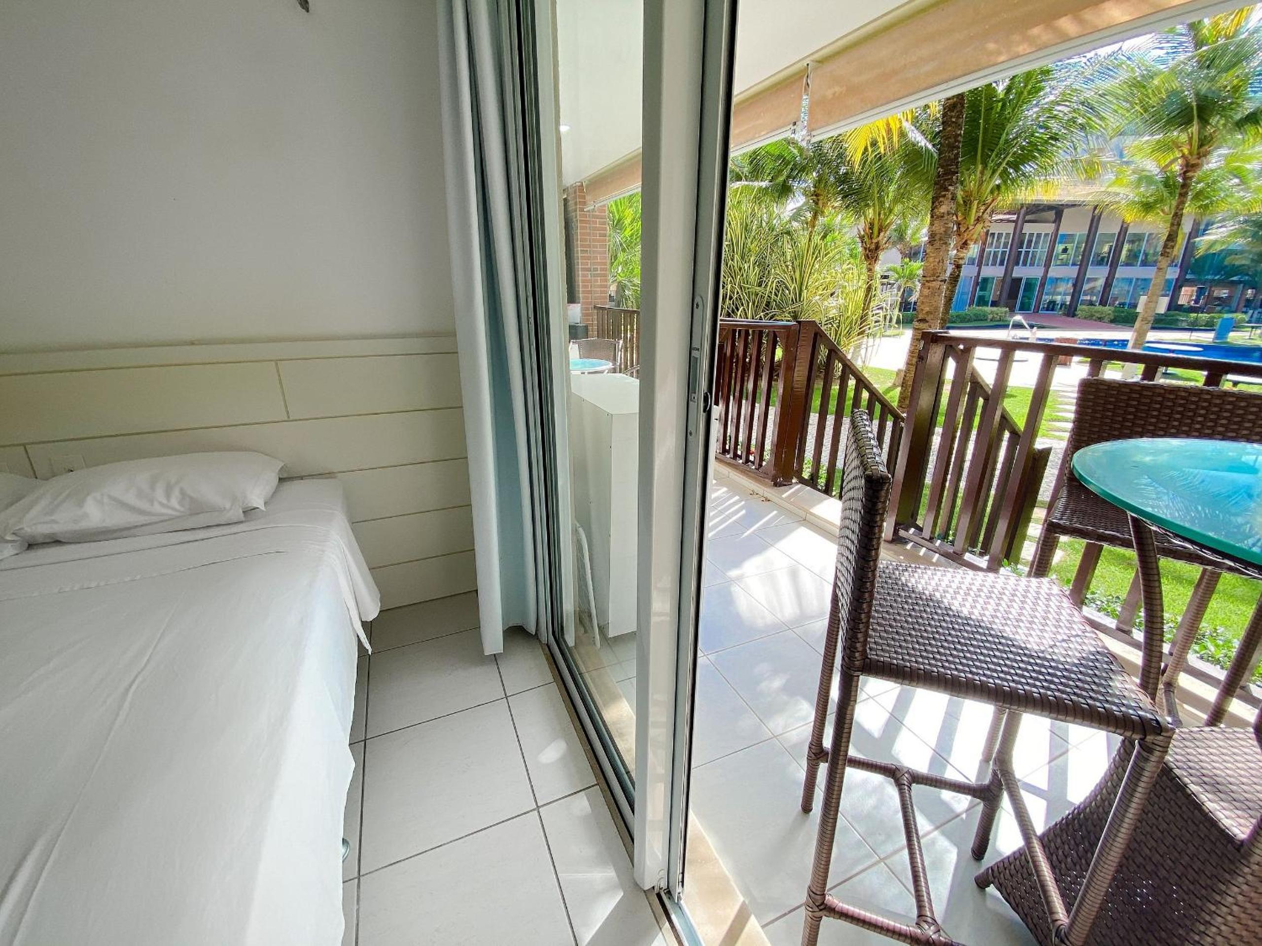 Beach Living Pé na Areia por Be My Guest