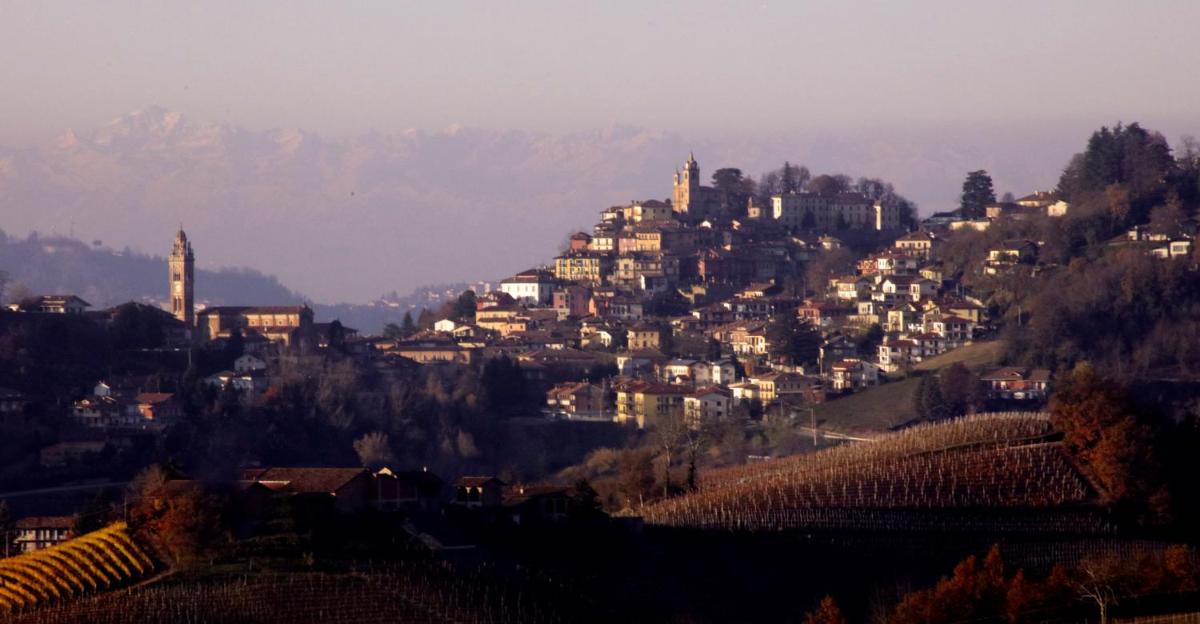Villa Biancospino - luxury and private villa in Langhe view 5