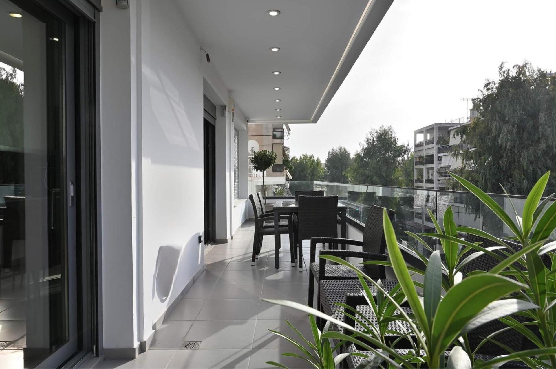 The Lop Athens Holidays Luxury Suites photo 2